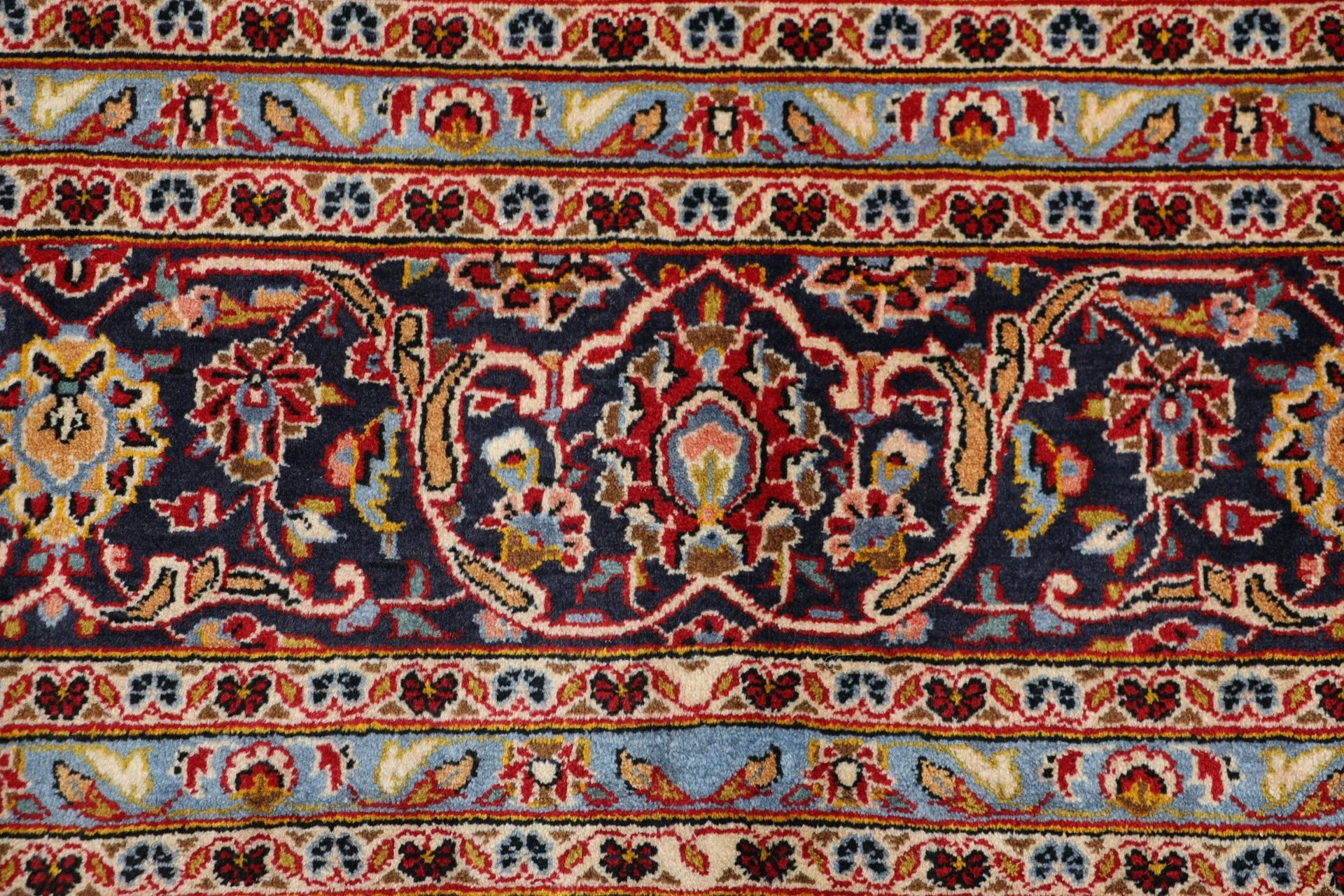 Hand-Knotted Kashan Persian Rug, 253 × 385 cm, Wool - Image 8