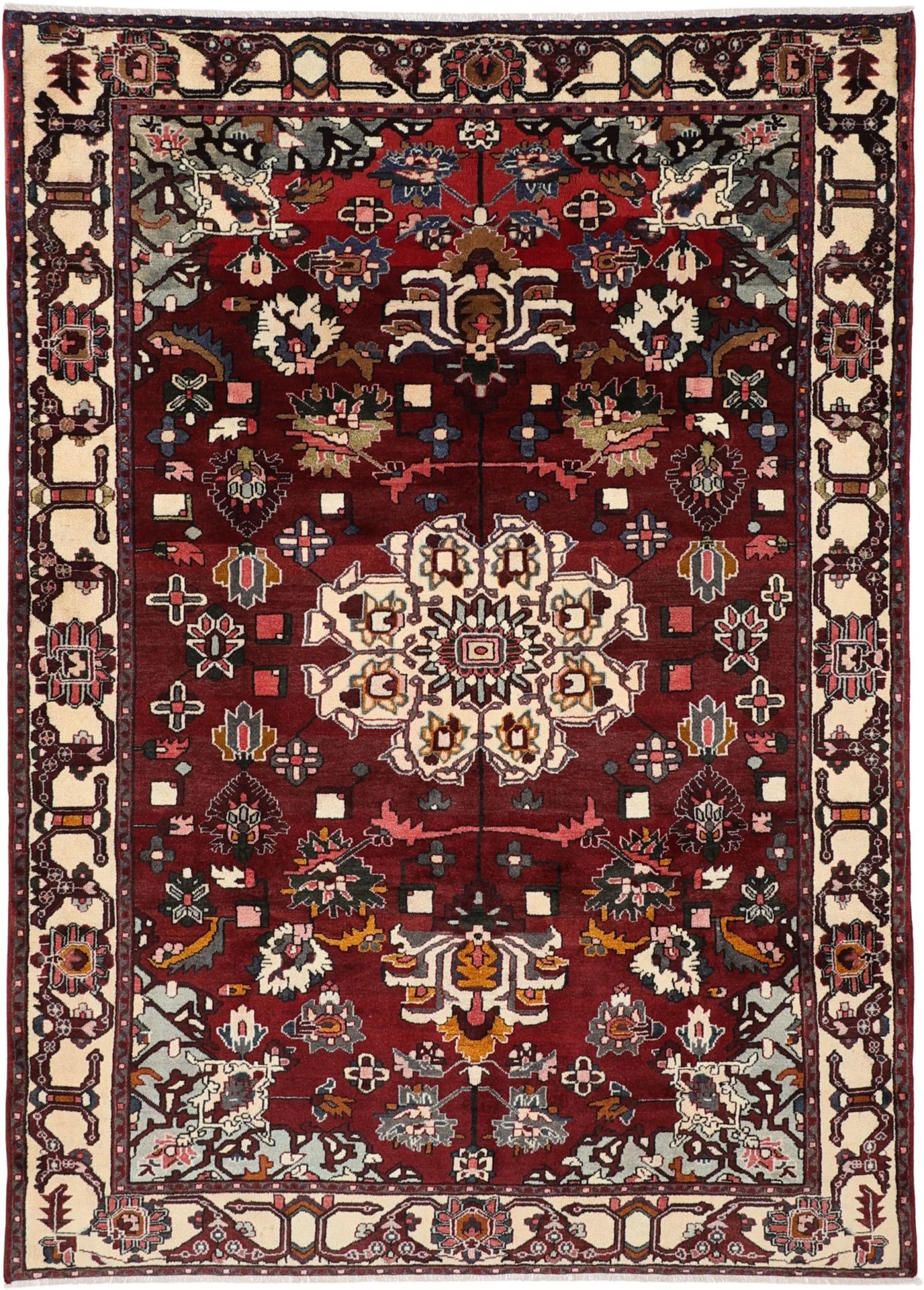 Wool Bakhtiari Persian Rug 215 × 300 cm, hand-knotted