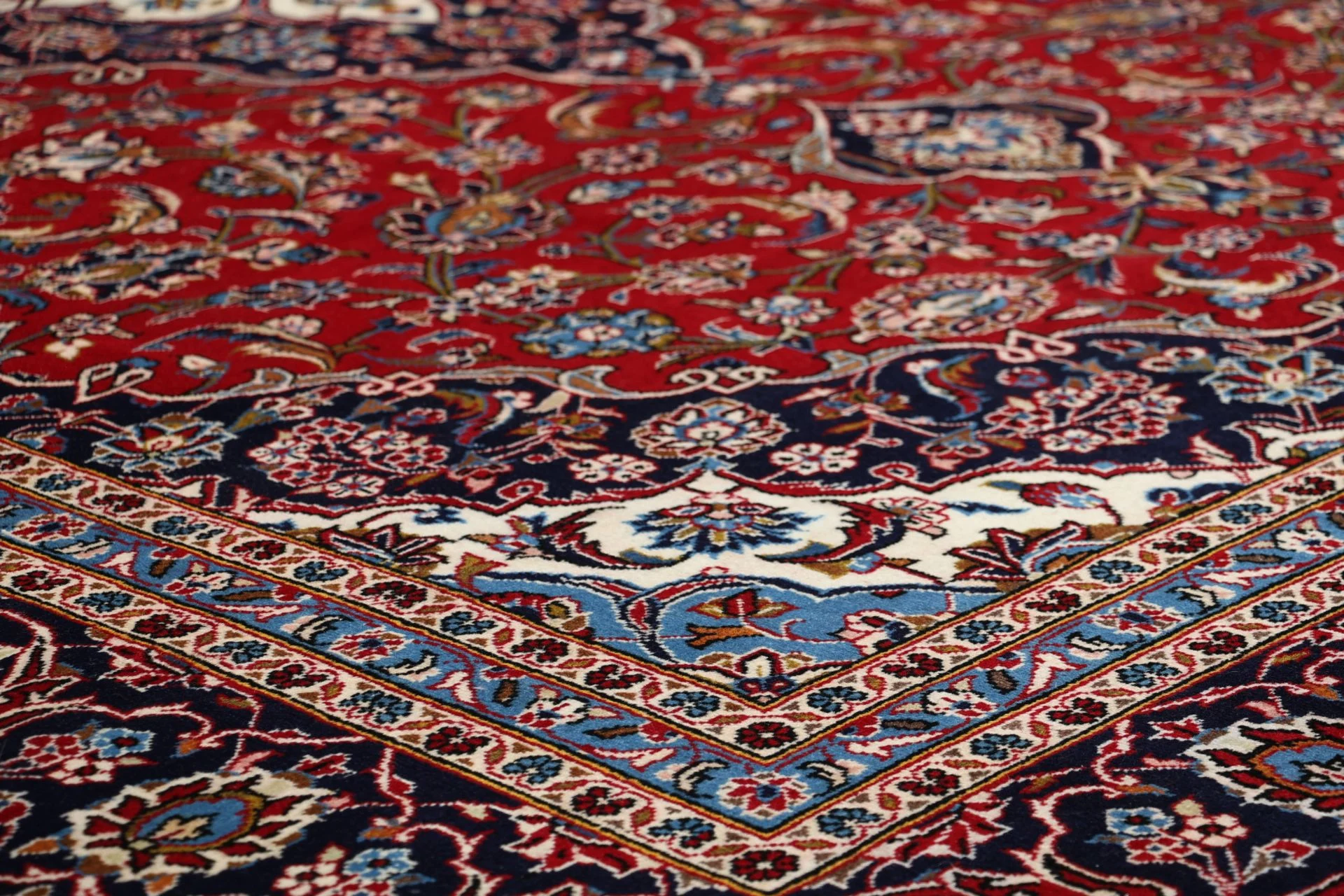 Hand-Knotted Kashan Persian Rug, 245 × 350 cm, Wool - Image 5