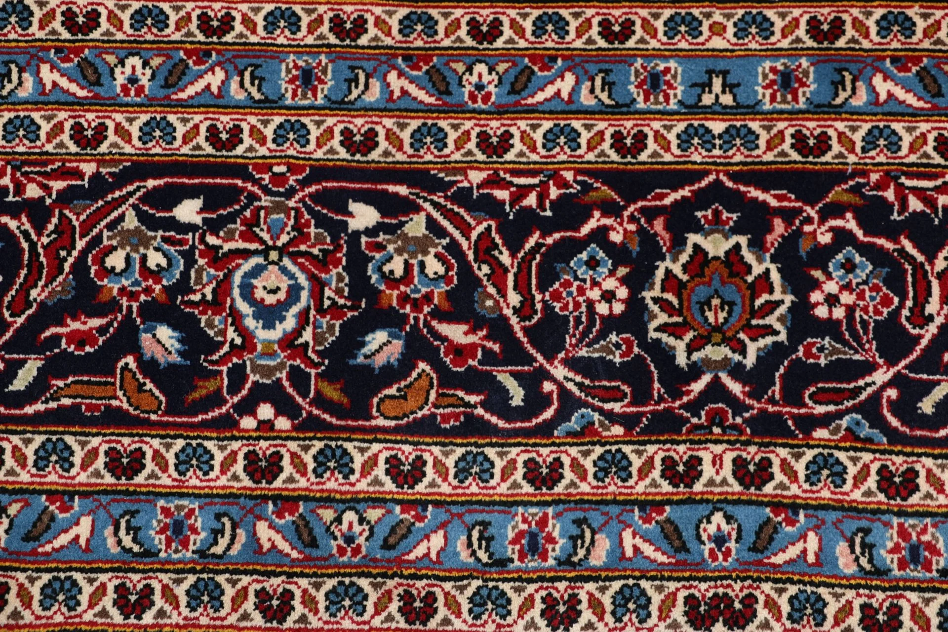 Hand-Knotted Kashan Persian Rug, 245 × 350 cm, Wool - Image 8