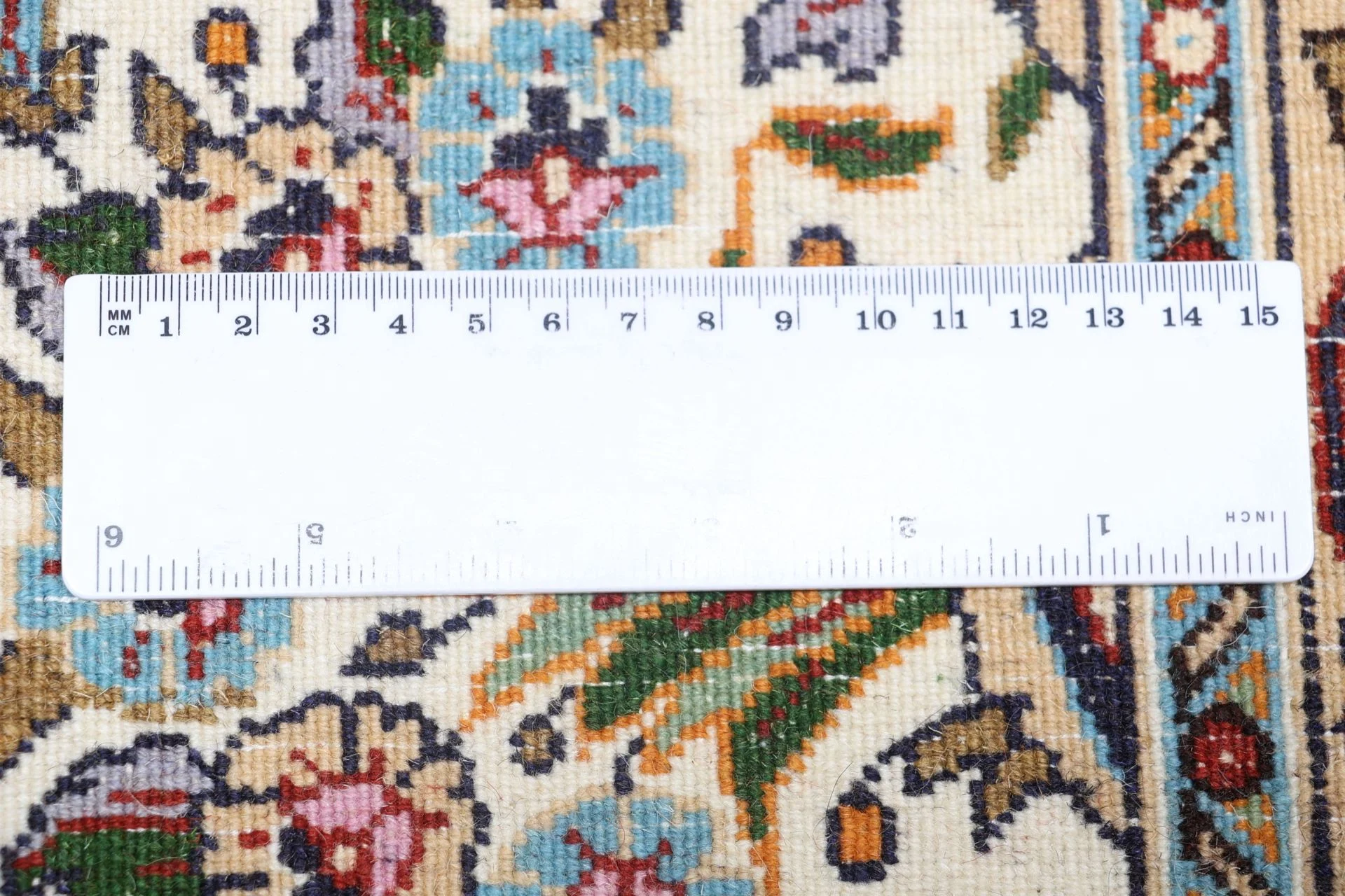 Moud Persian Rug 200 × 302 cm in Wool, hand-knotted - Image 11