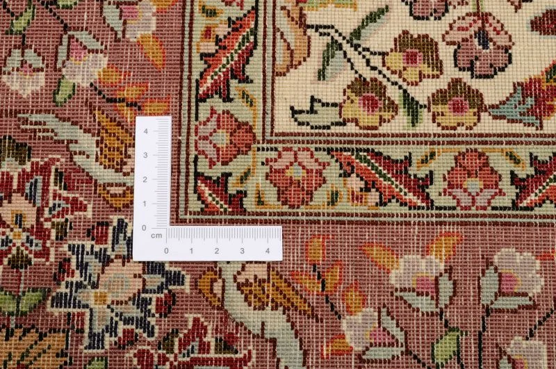 Tabriz Persian Rug 103 × 155 cm in Wool, hand-knotted - Image 3