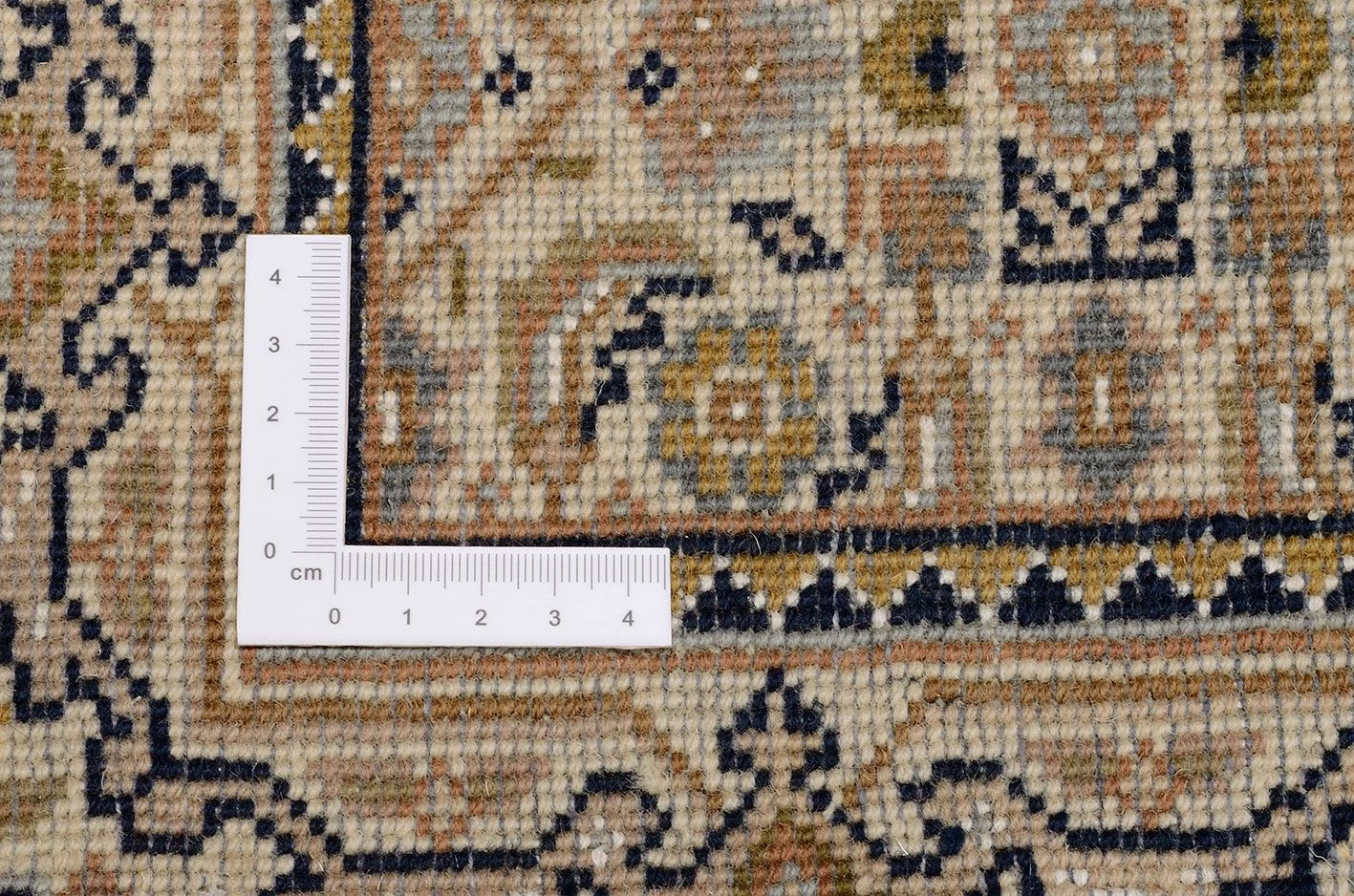 Hand-Knotted Tabriz Indian Rug, 83 × 404 cm, Wool & Silk - Image 3