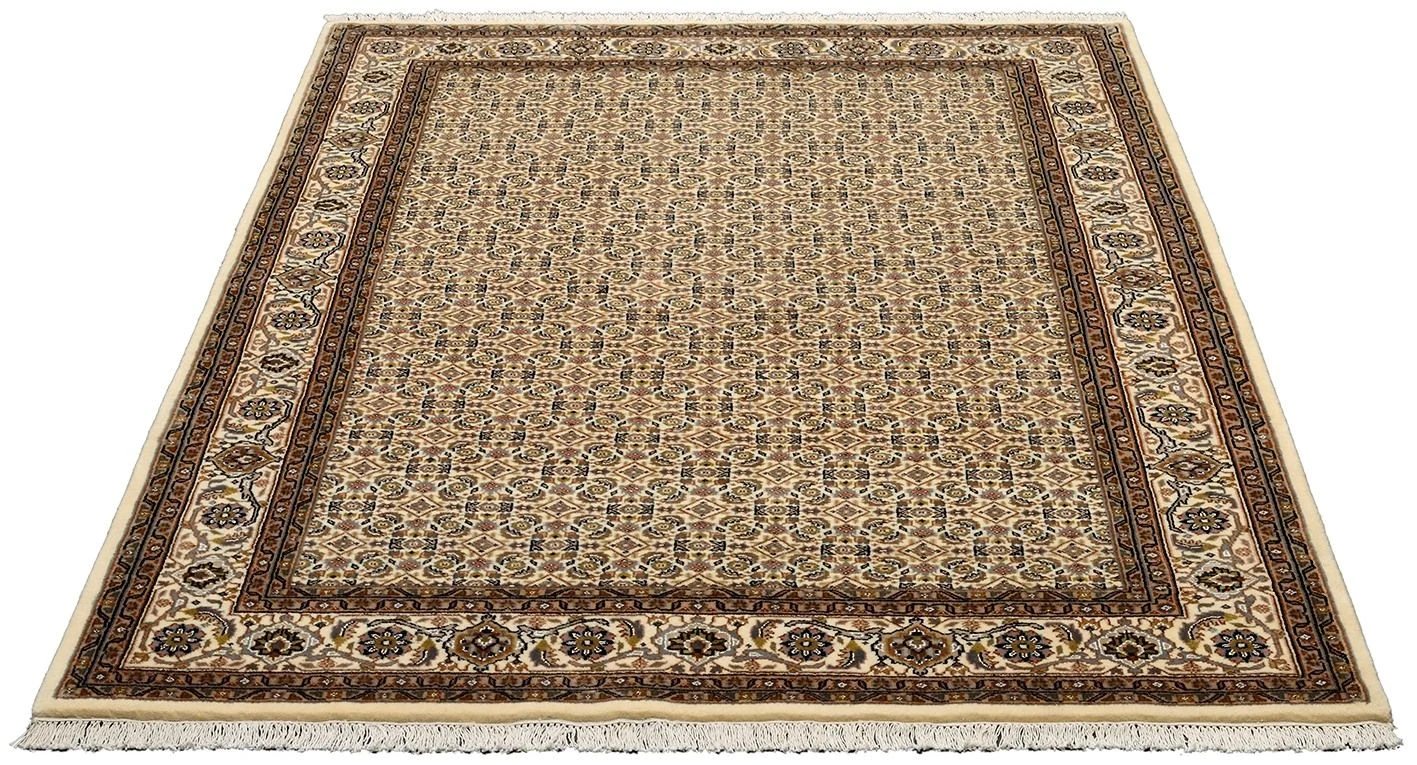 Alternative view of Wool & Silk Tabriz Indian Rug 170 × 231 cm, hand-knotted