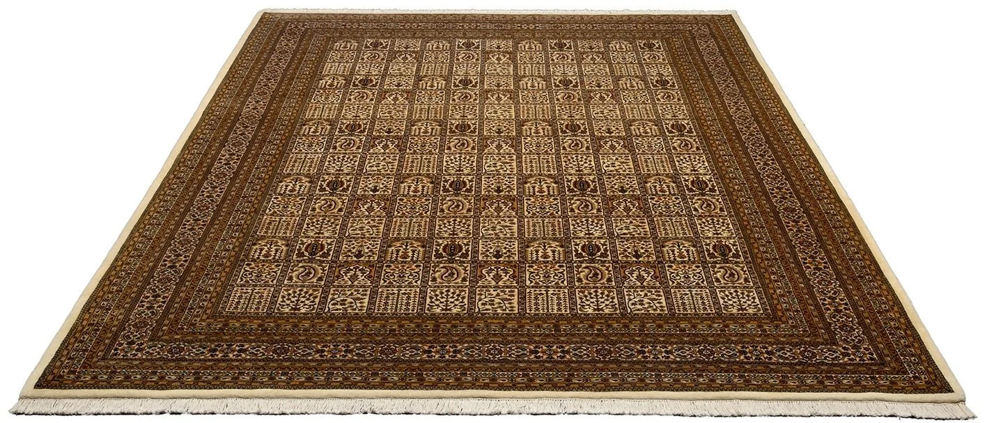 Alternative view of Wool Qom Indian Rug 241 × 344 cm, hand-knotted
