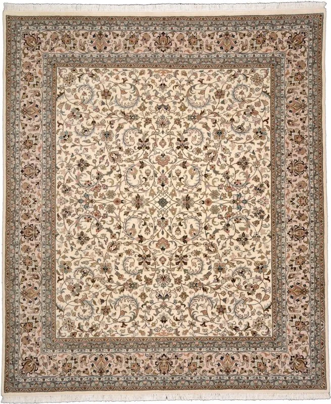 Wool Isfahan Indian Rug 249 × 291 cm, hand-knotted