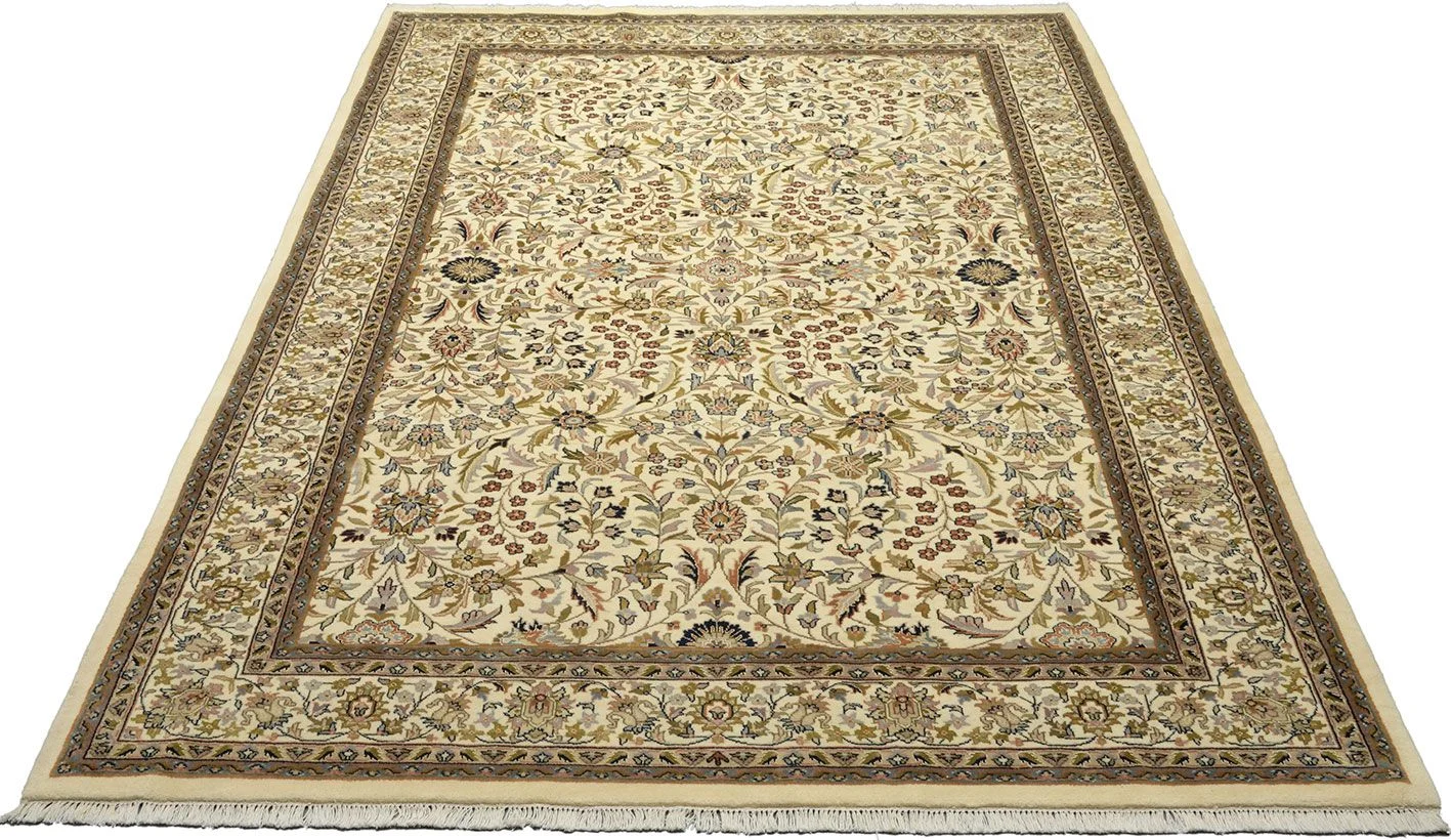 Alternative view of Wool Isfahan Indian Rug 204 × 302 cm, hand-knotted