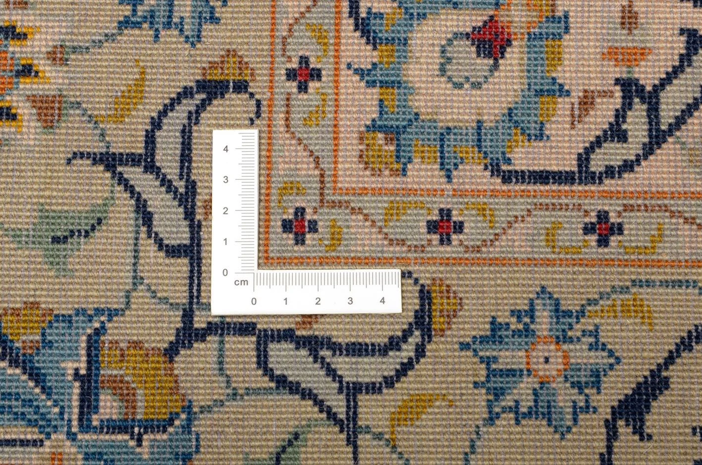 Hand-Knotted Kashan Persian Rug, 267 × 384 cm, Wool - Image 3
