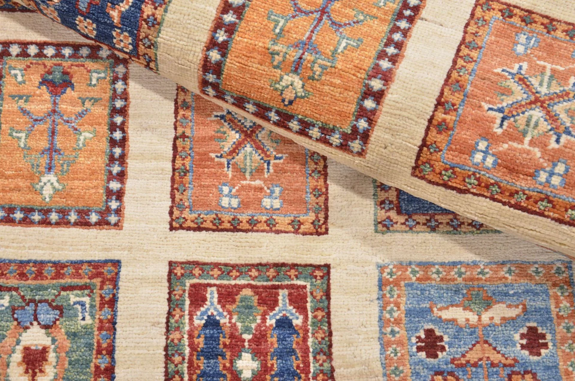Ziegler Afghan Rug 114 × 640 cm in Wool, hand-knotted - Image 4