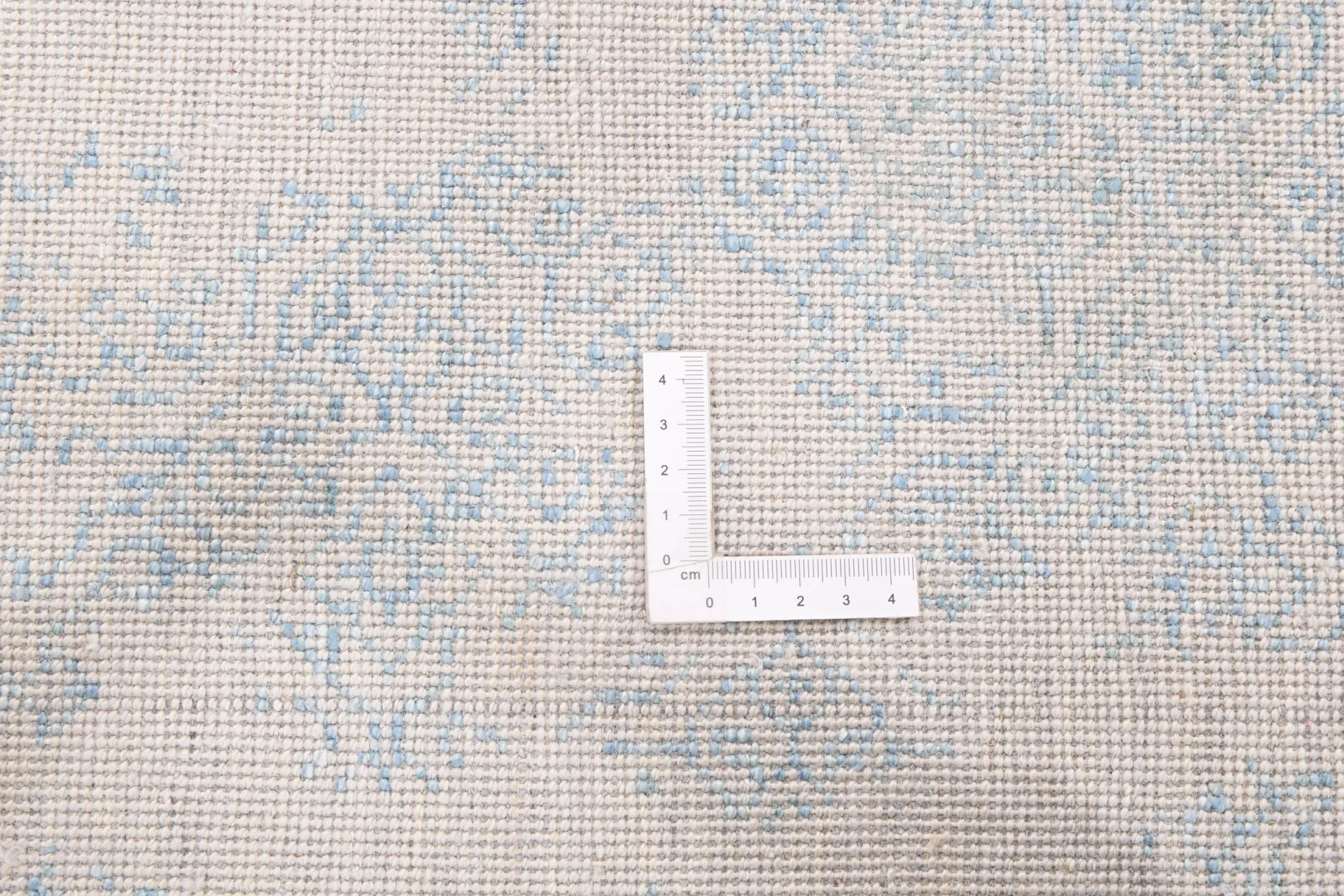 Hand-Knotted Indian Rug, 167 × 246 cm, Wool - Image 4
