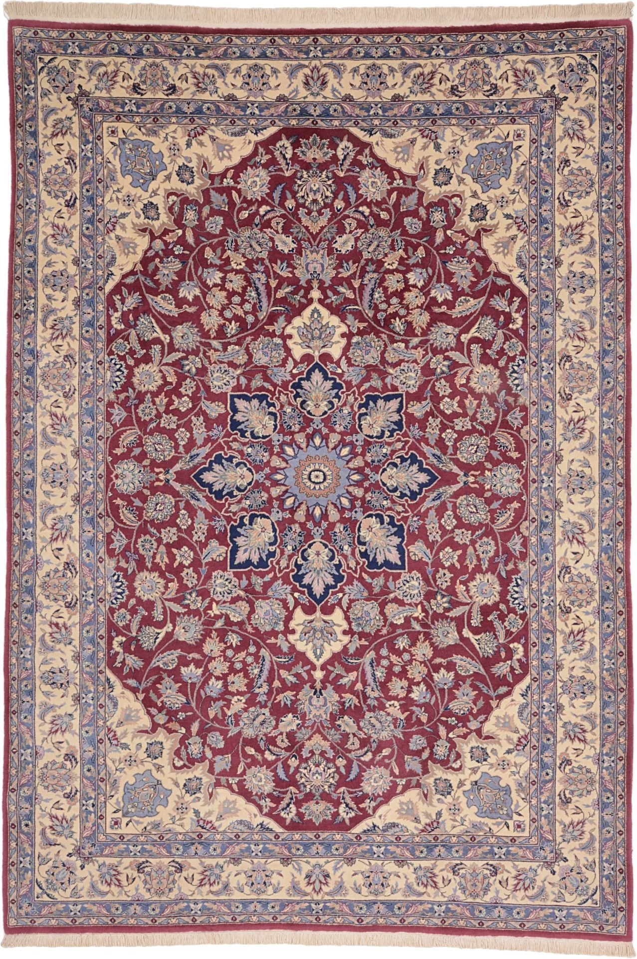 Isfahan Chinese Rug 194 × 278 cm in Wool, hand-knotted