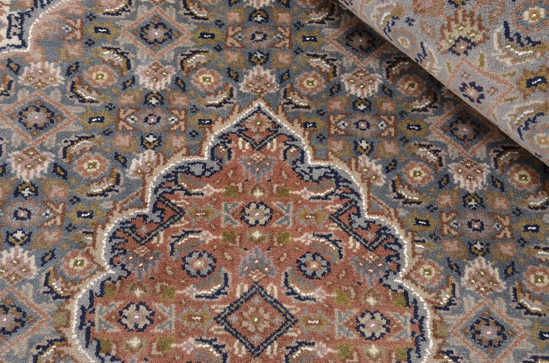 Tabriz Indian Rug 253 × 297 cm in Wool, hand-knotted - Image 5
