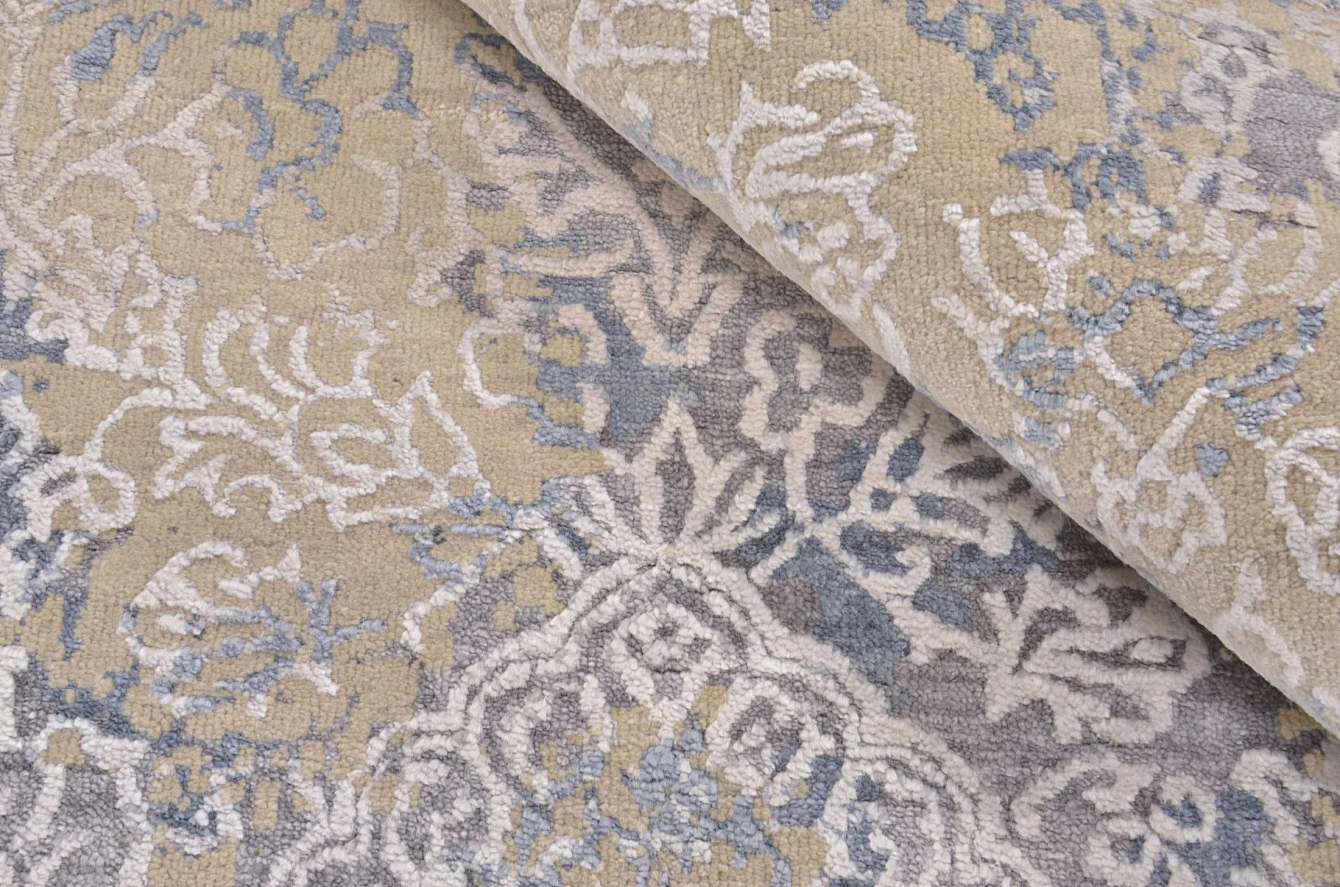 Wool Indian Rug 236 × 308 cm, hand-knotted - Image 5