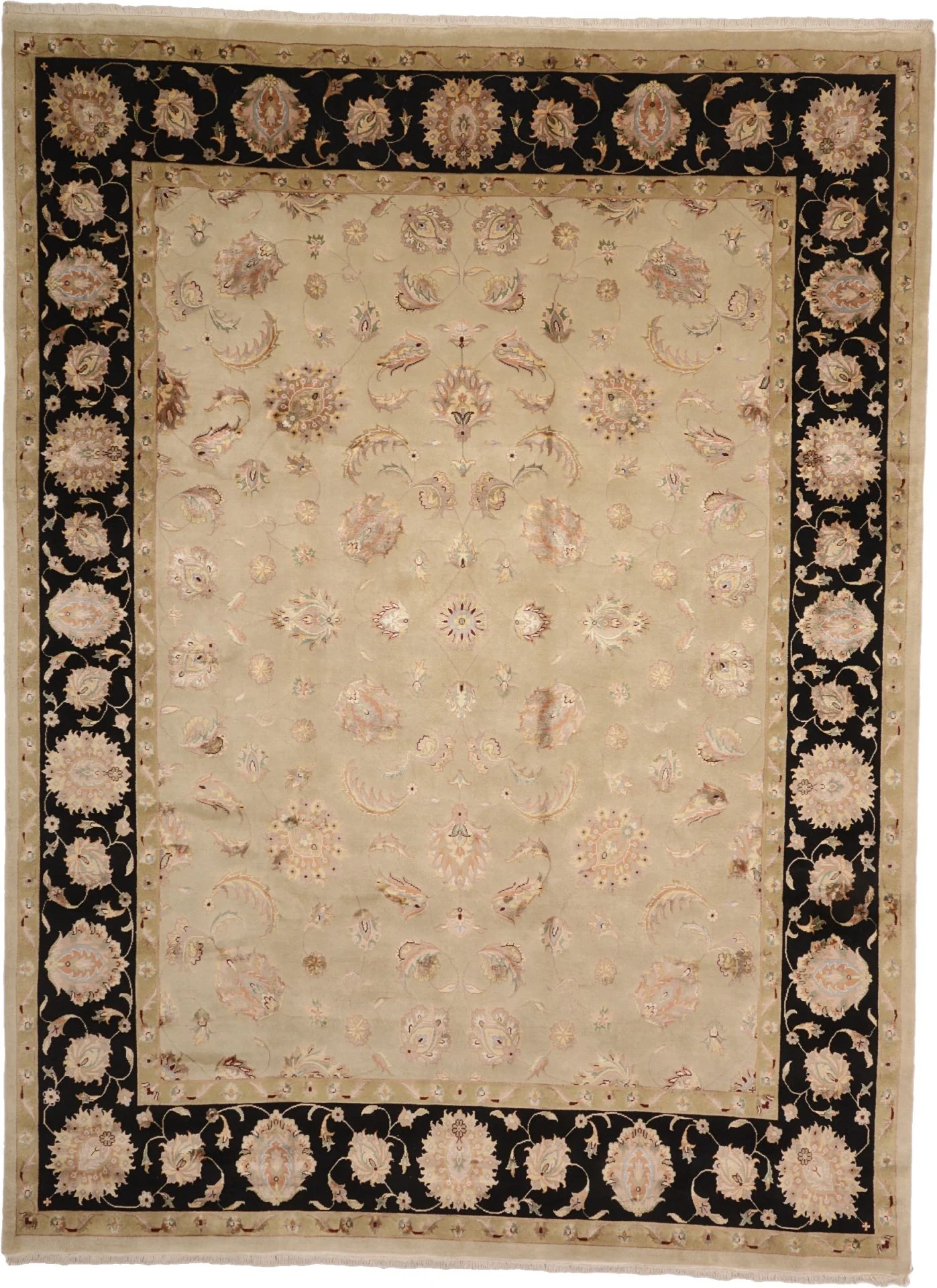 Tabriz Indian Rug 273 × 366 cm, hand-knotted