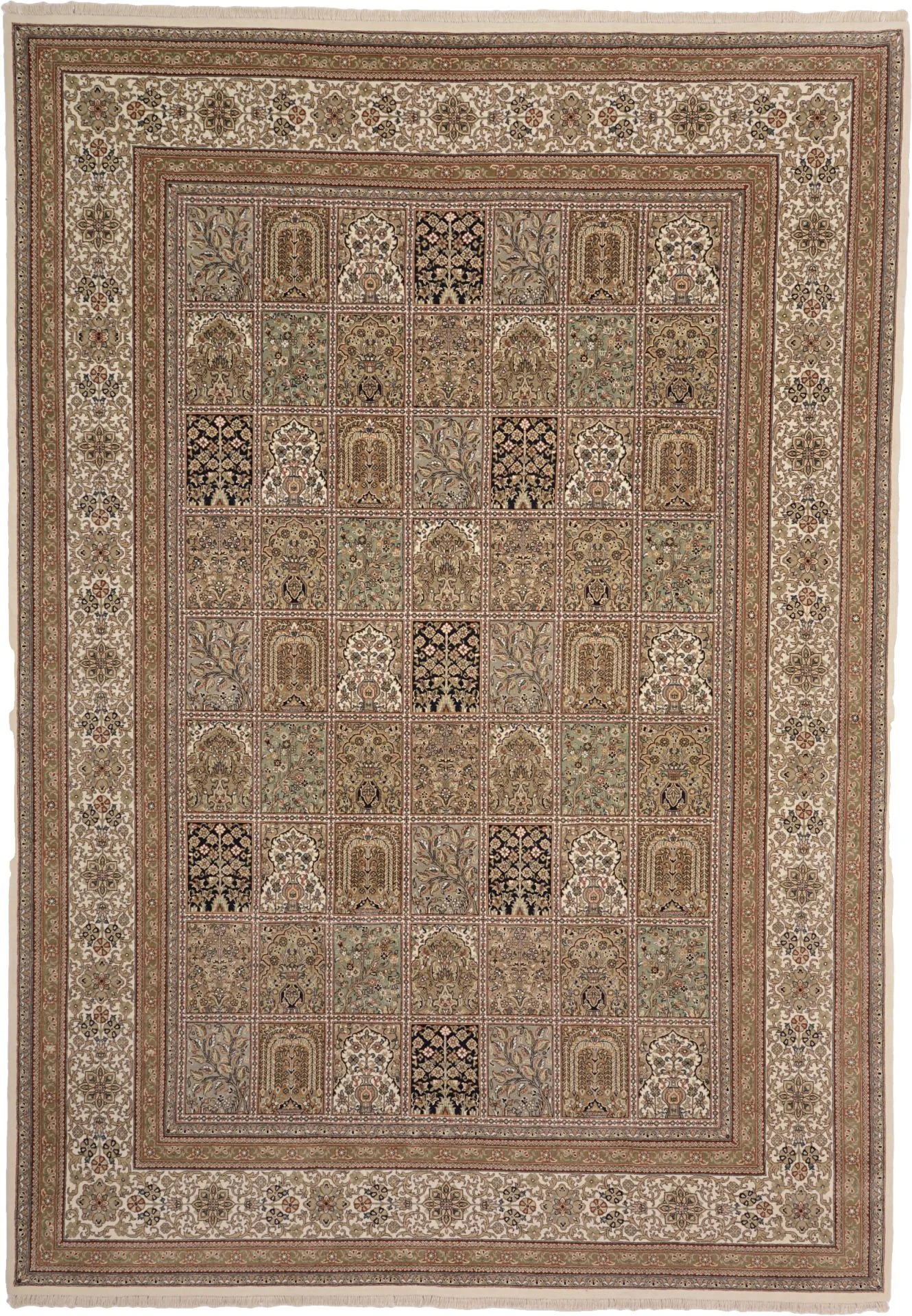 Qom Indian Rug 246 × 353 cm, hand-knotted