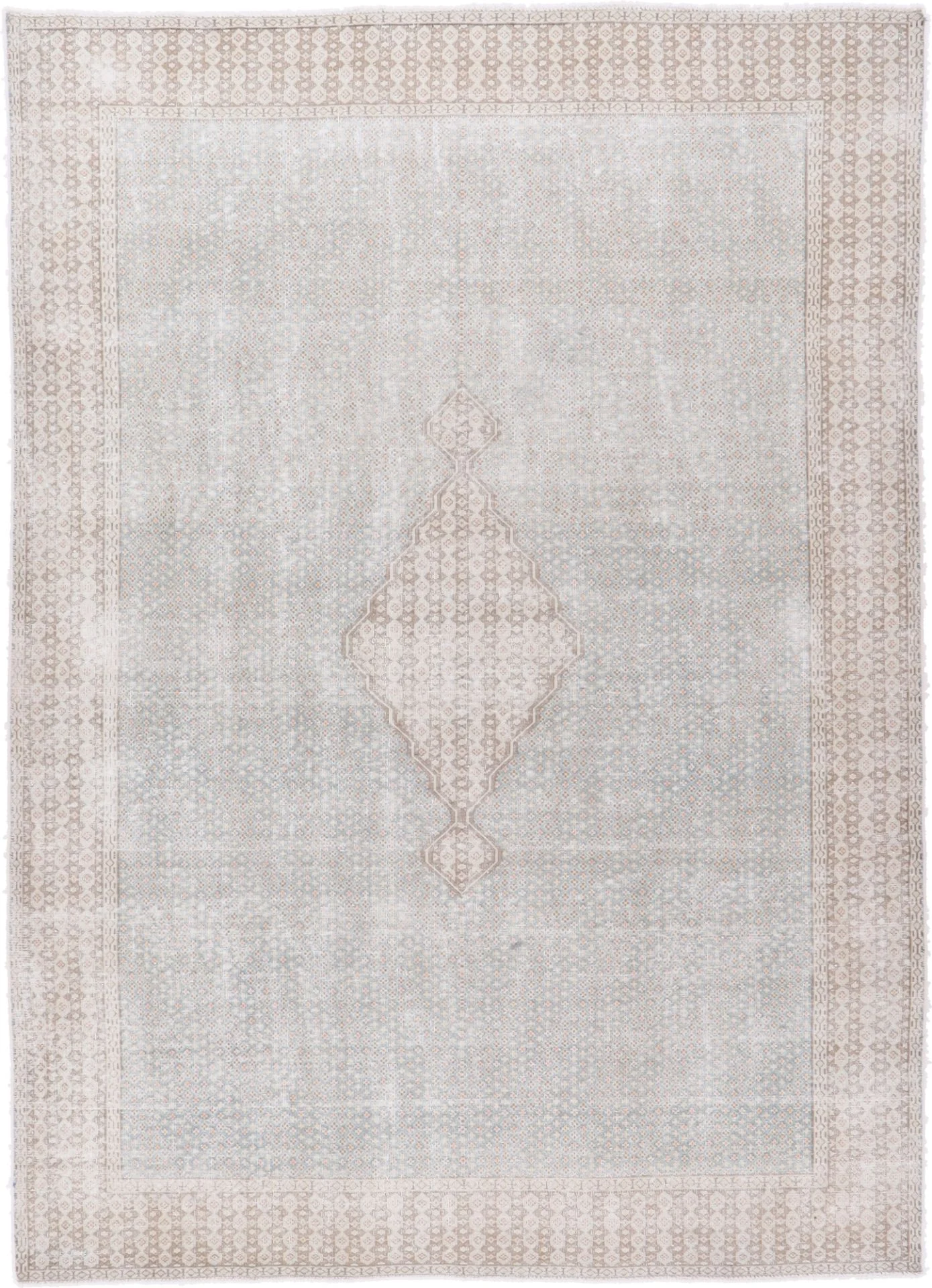 Hand-Knotted Persian Rug, 229 × 320 cm, Wool