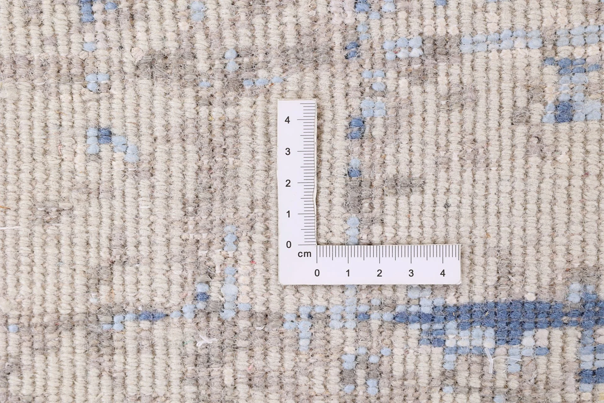 Wool & Silk Indian Rug 243 × 305 cm, hand-knotted - Image 10