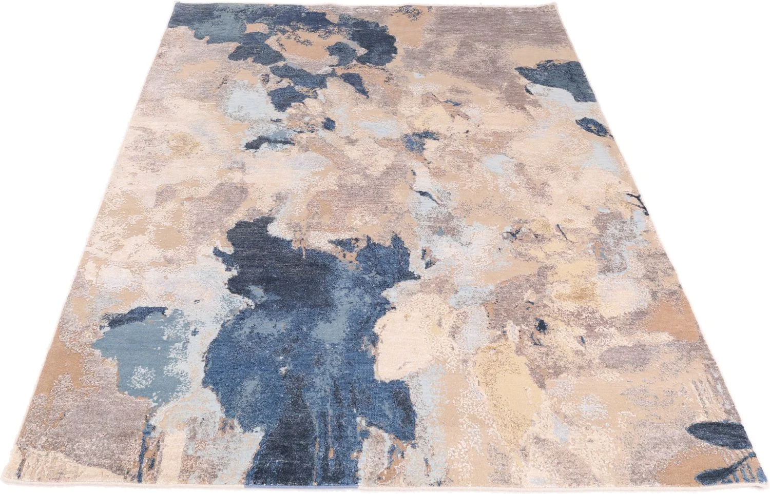 Alternative view of Wool & Silk Indian Rug 172 × 242 cm, hand-knotted
