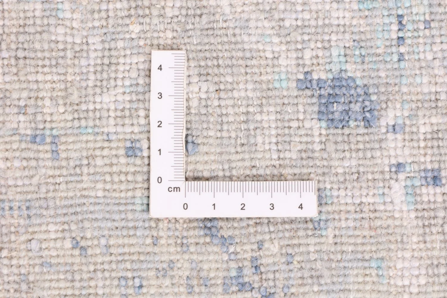 Hand-Knotted Indian Rug, 172 × 247 cm, Wool & Silk - Image 9