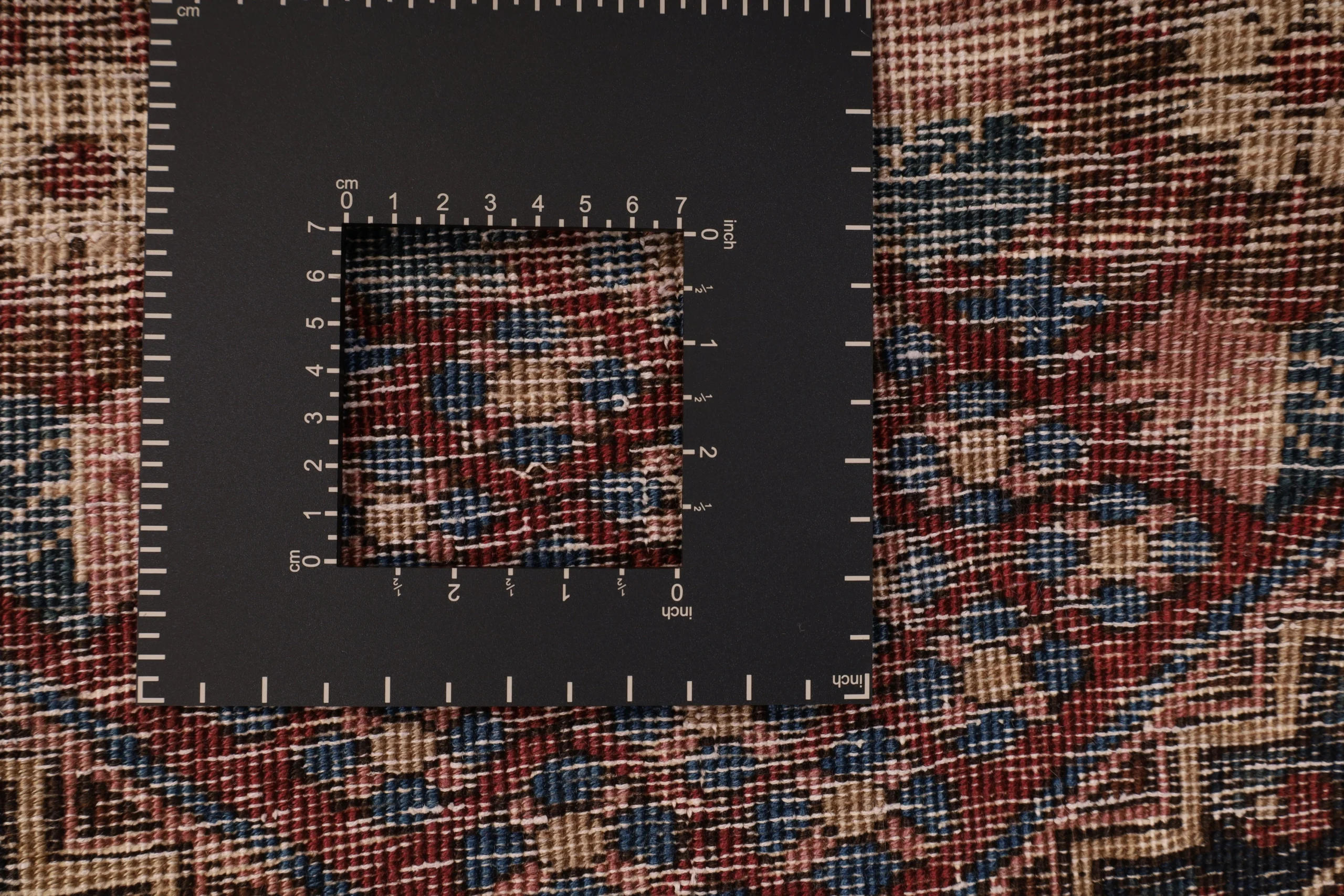 Wool Bakhtiari Persian Rug 208 × 137 cm, hand-knotted - Image 14