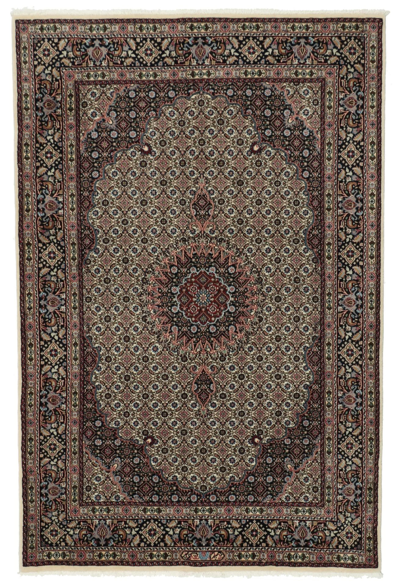 Moud Persian Rug 140 × 213 cm in Wool, hand-knotted