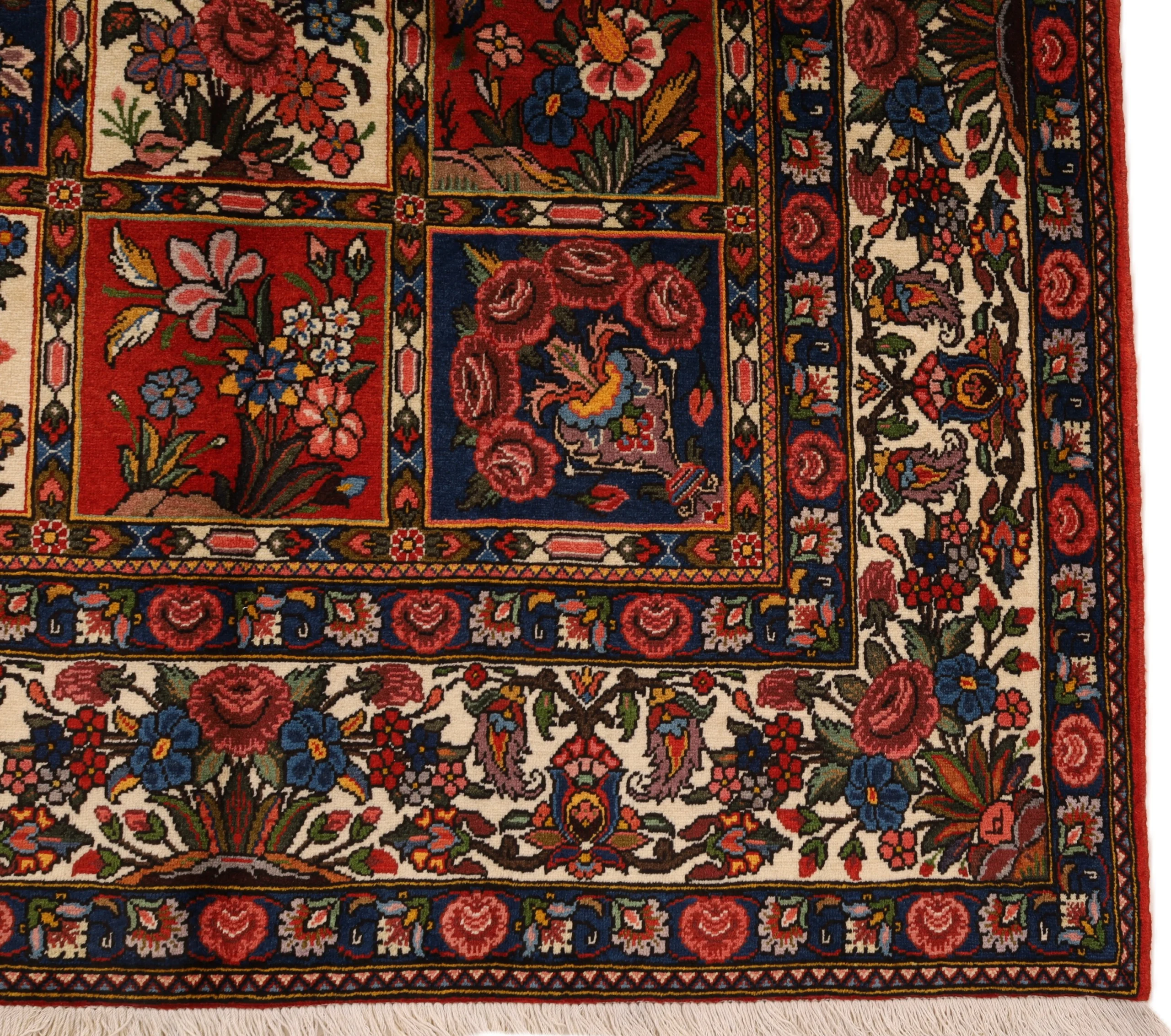 Wool Bakhtiari Persian Rug 322 × 208 cm, hand-knotted - Image 7