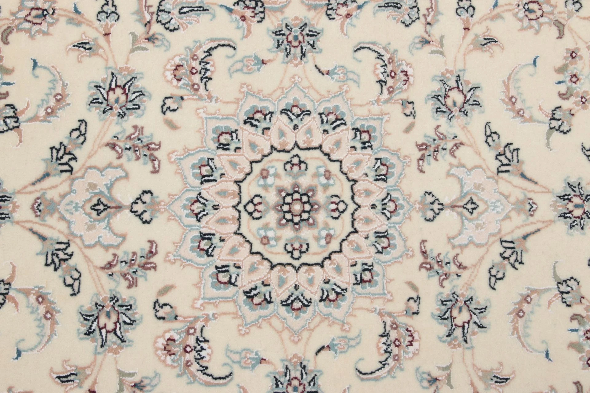 Hand-Knotted Nain Persian Rug, 80 × 300 cm, Wool & Silk - Image 3