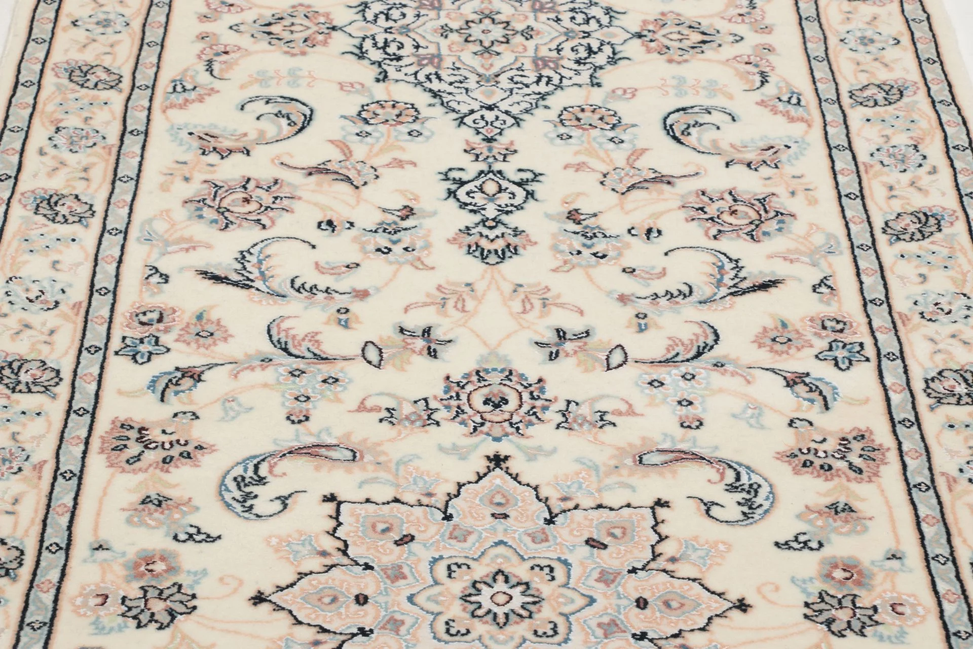 Wool & Silk Persian Rug 80 × 305 cm, hand-knotted - Image 4