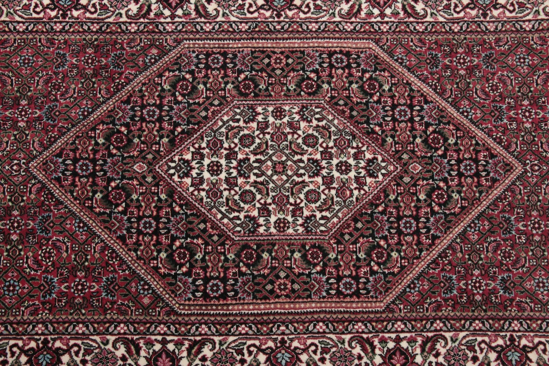 Wool & Silk Bijar Persian Rug 82 × 305 cm, hand-knotted - Image 3