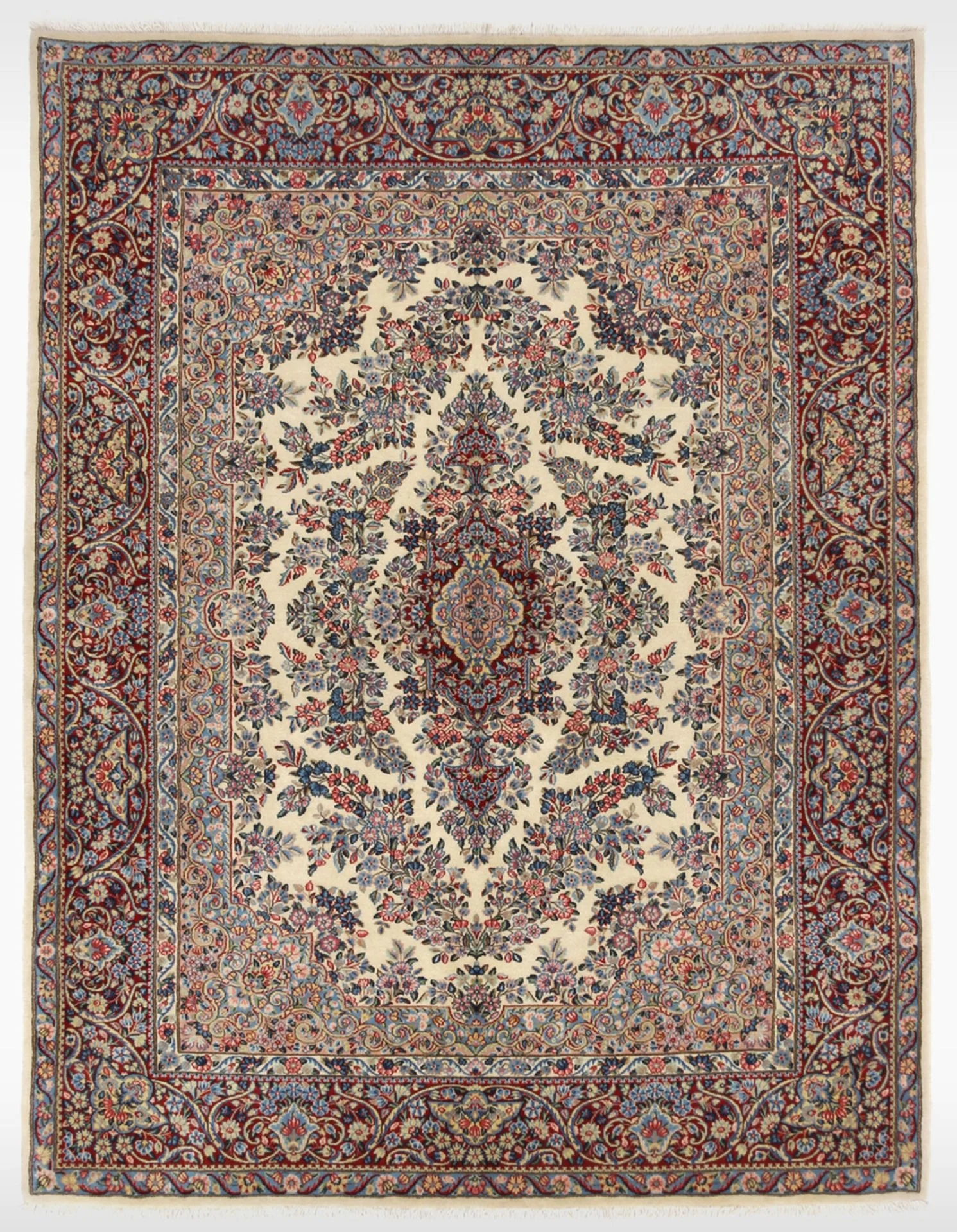Kerman Persian Rug 181 × 235 cm in Wool, hand-knotted
