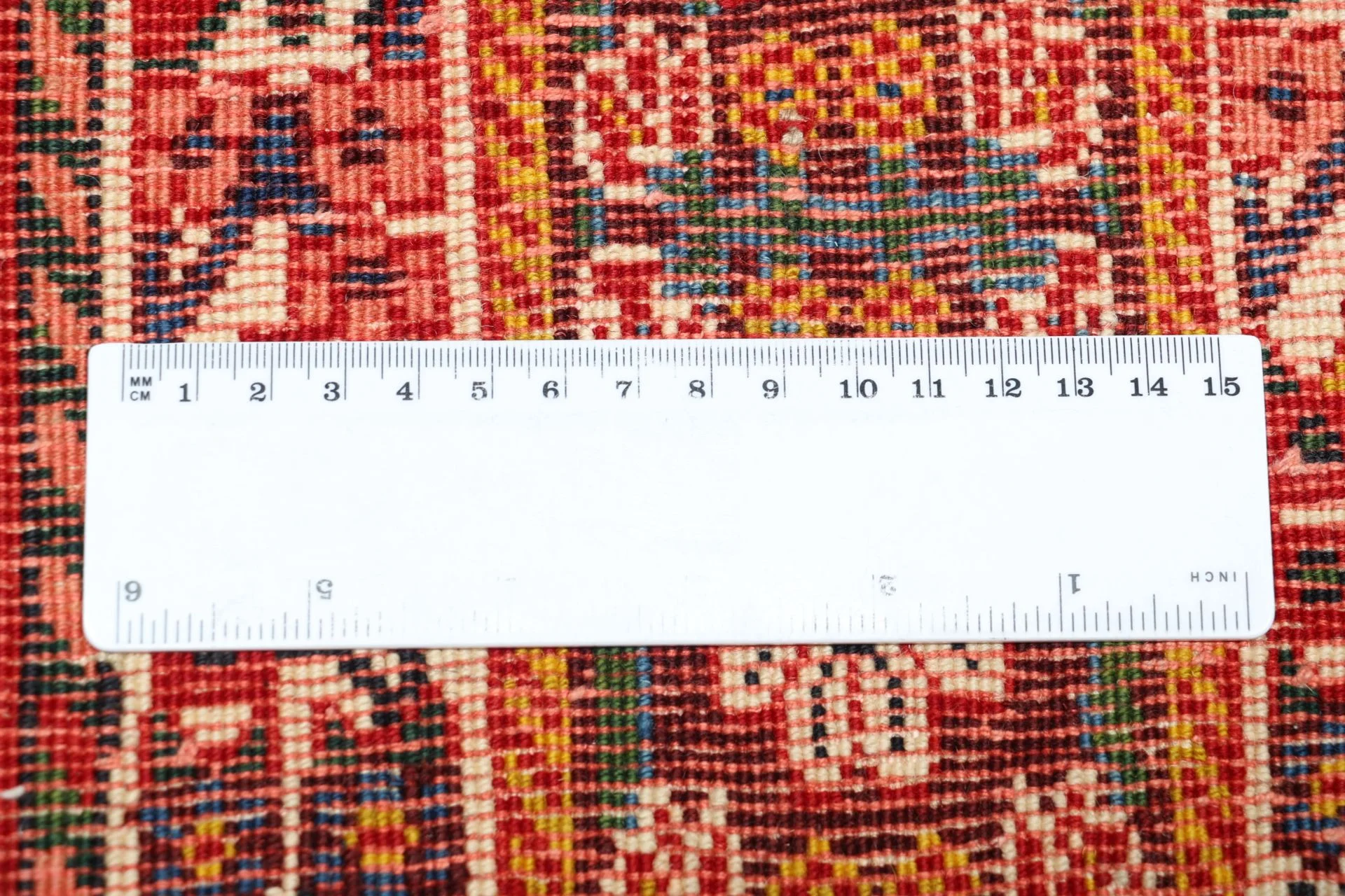 Hand-Knotted Qashqai Persian Rug, 205 × 308 cm, Wool - Image 11