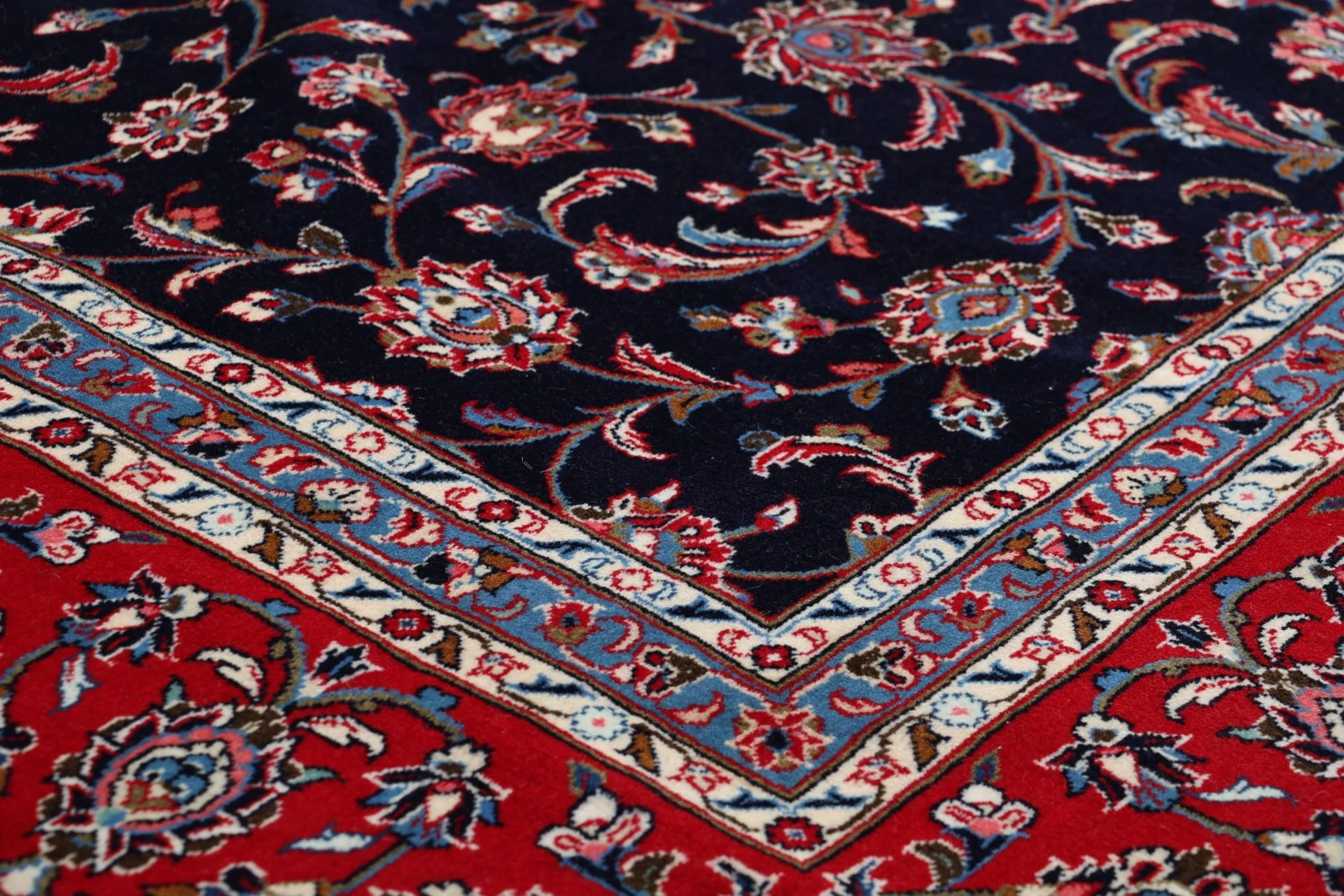 Hand-Knotted Kashan Persian Rug, 251 × 340 cm, Wool - Image 5