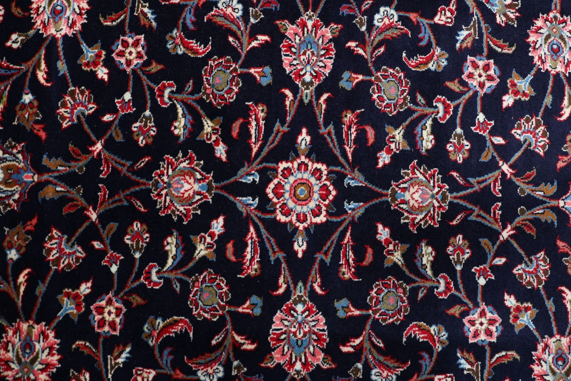 Hand-Knotted Kashan Persian Rug, 251 × 340 cm, Wool - Image 9