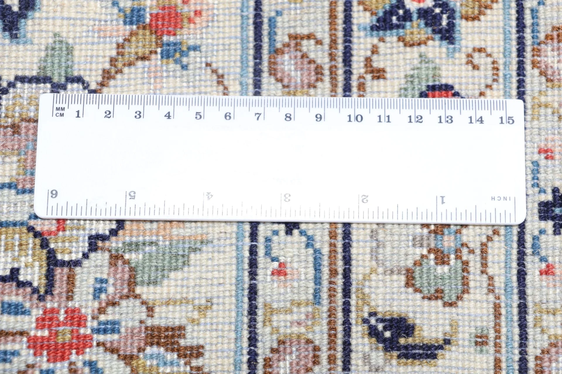 Hand-Knotted Kashan Persian Rug, 255 × 355 cm, Wool - Image 11