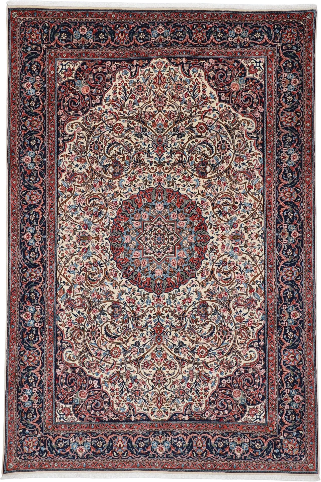 Wool Sarouk Persian Rug 207 × 305 cm, hand-knotted