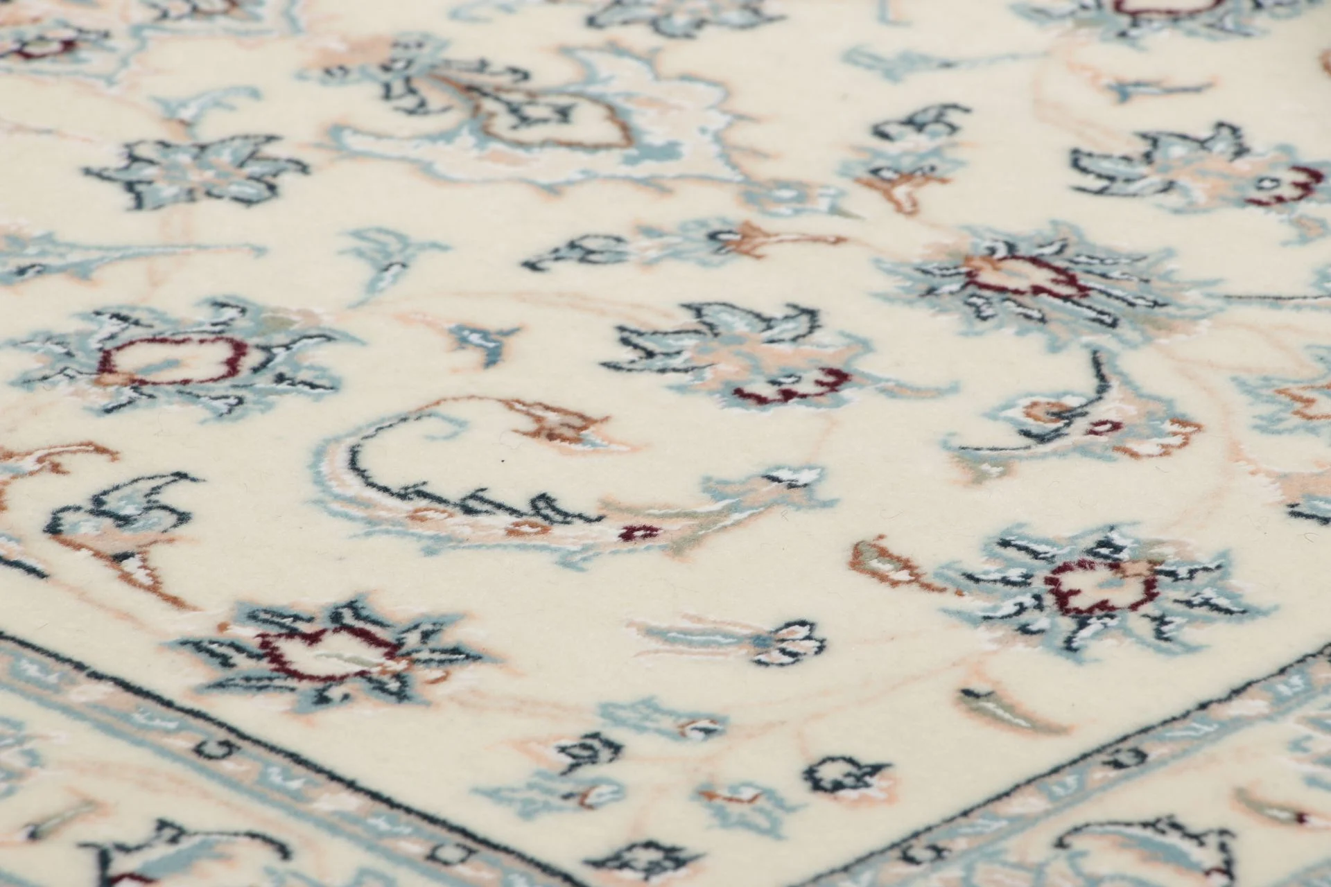 Hand-Knotted Persian Rug, 82 × 292 cm, Wool & Silk - Image 5