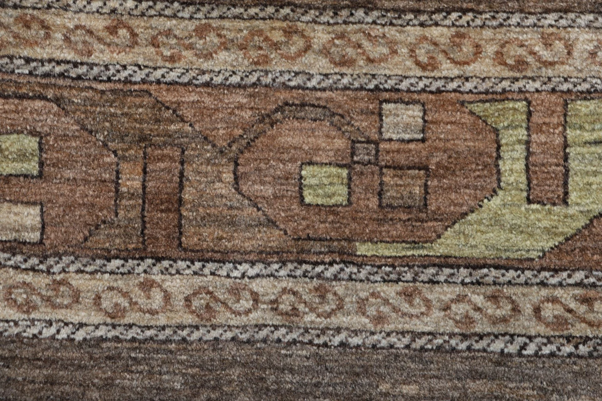 Wool Loribaft Persian Rug 265 × 320 cm, hand-knotted - Image 11