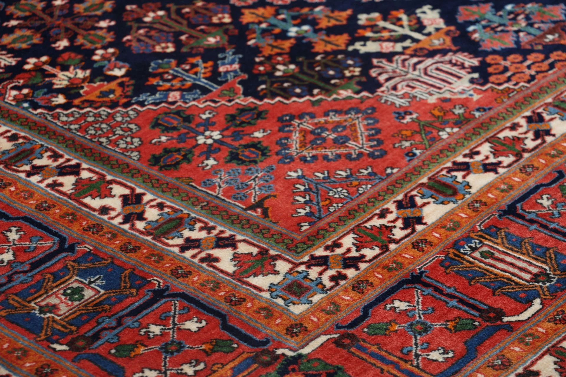 Hand-Knotted Persian Rug, 217 × 307 cm, Wool - Image 5
