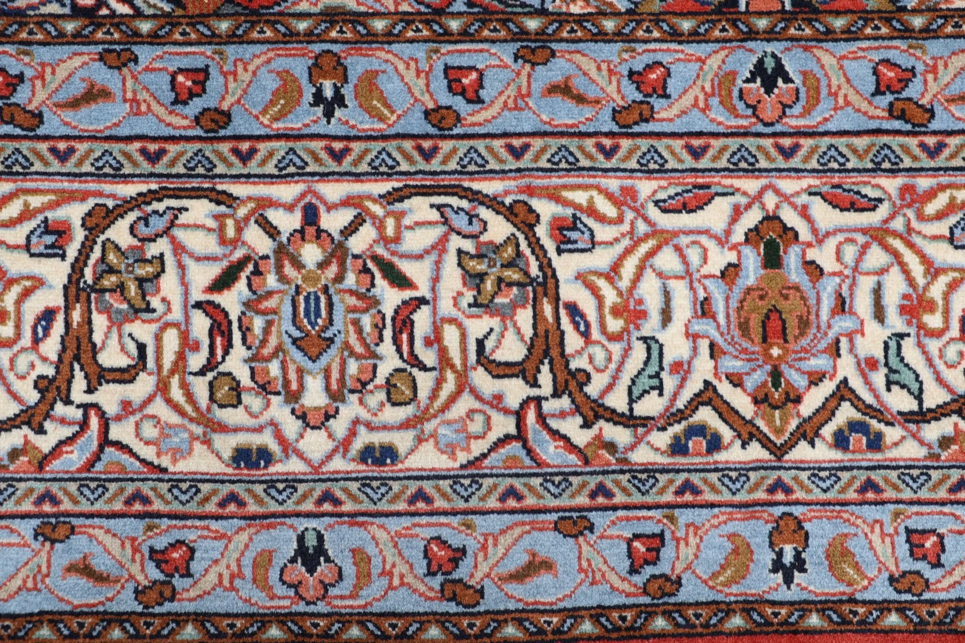 Sarouk Persian Rug 261 × 348 cm in Wool, hand-knotted - Image 6