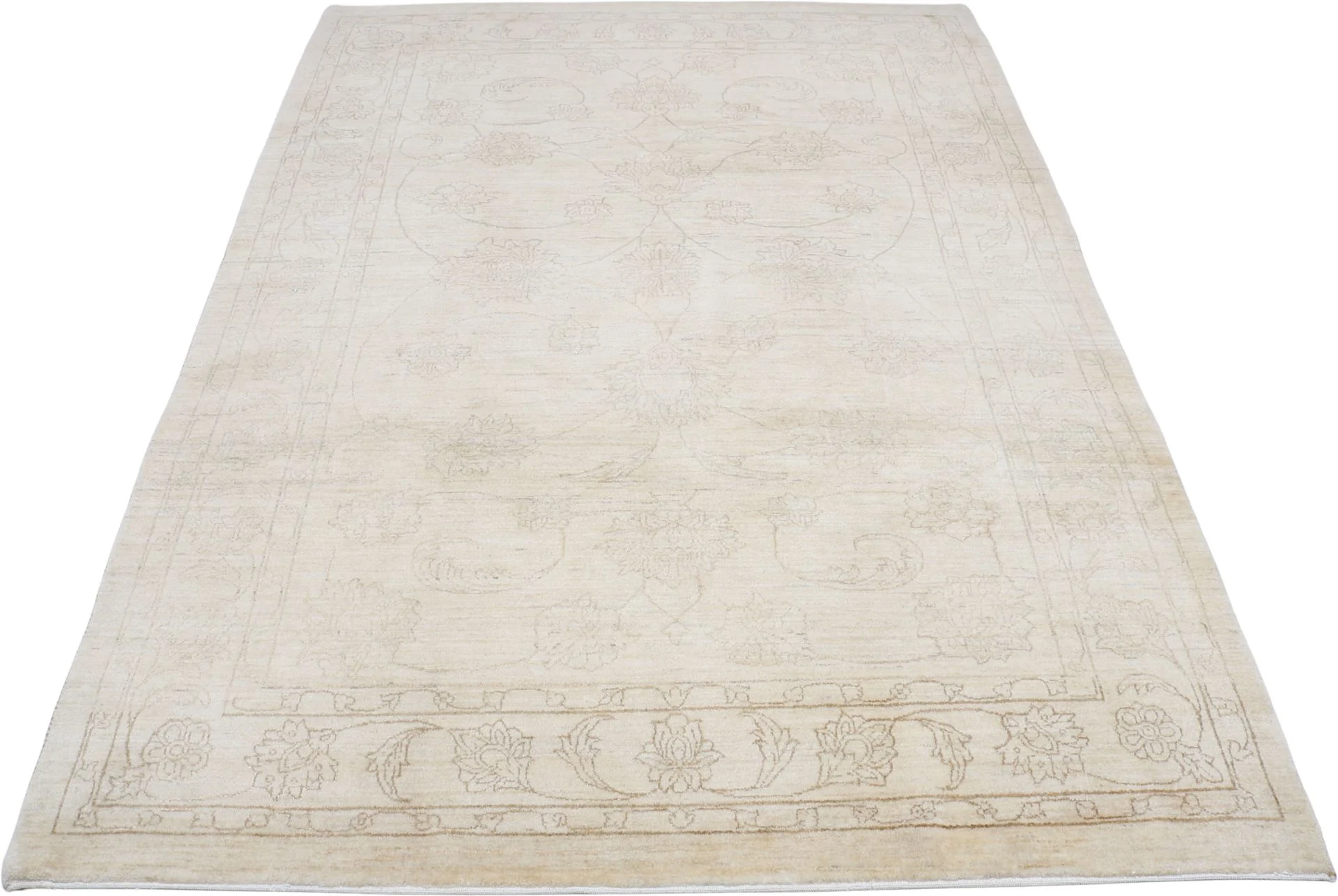 Alternative view of Loribaft Persian Rug 207 × 300 cm in Wool, hand-knotted