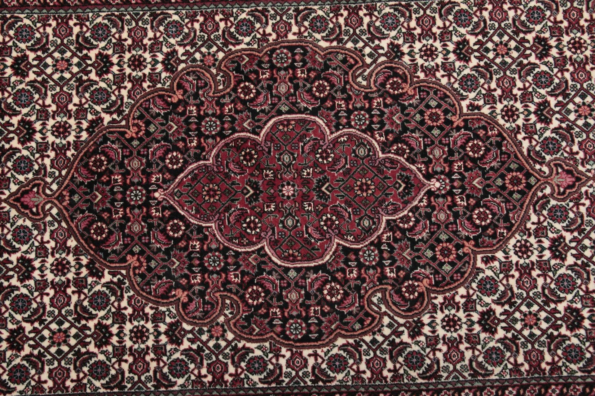 Hand-Knotted Bijar Persian Rug, 92 × 400 cm, Wool & Silk - Image 3