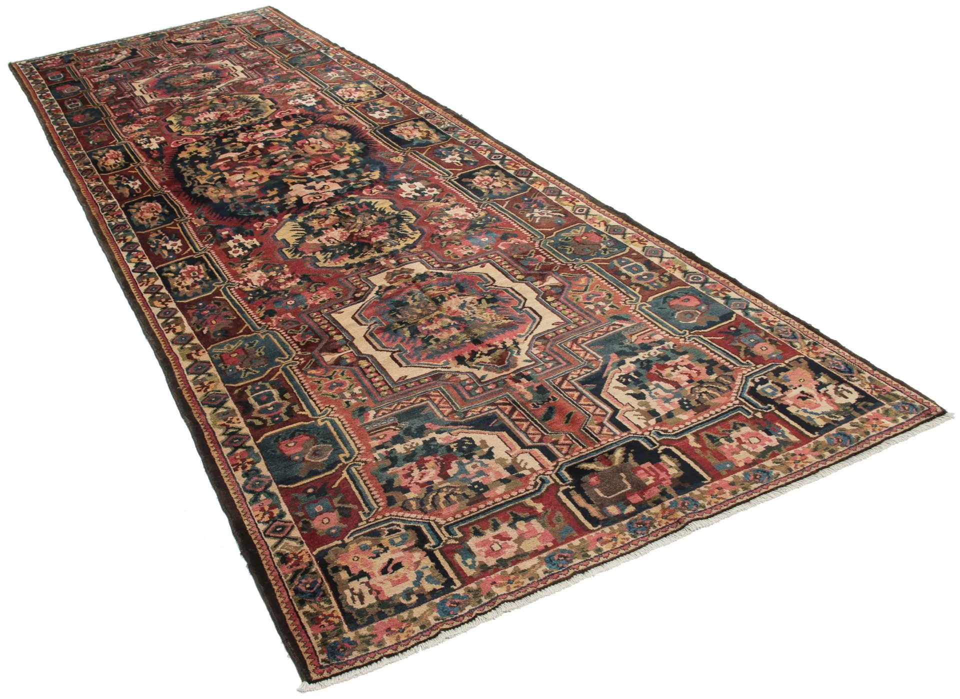 Alternative view of Bakhtiari Persian Rug 160 × 470 cm in Wool, hand-knotted