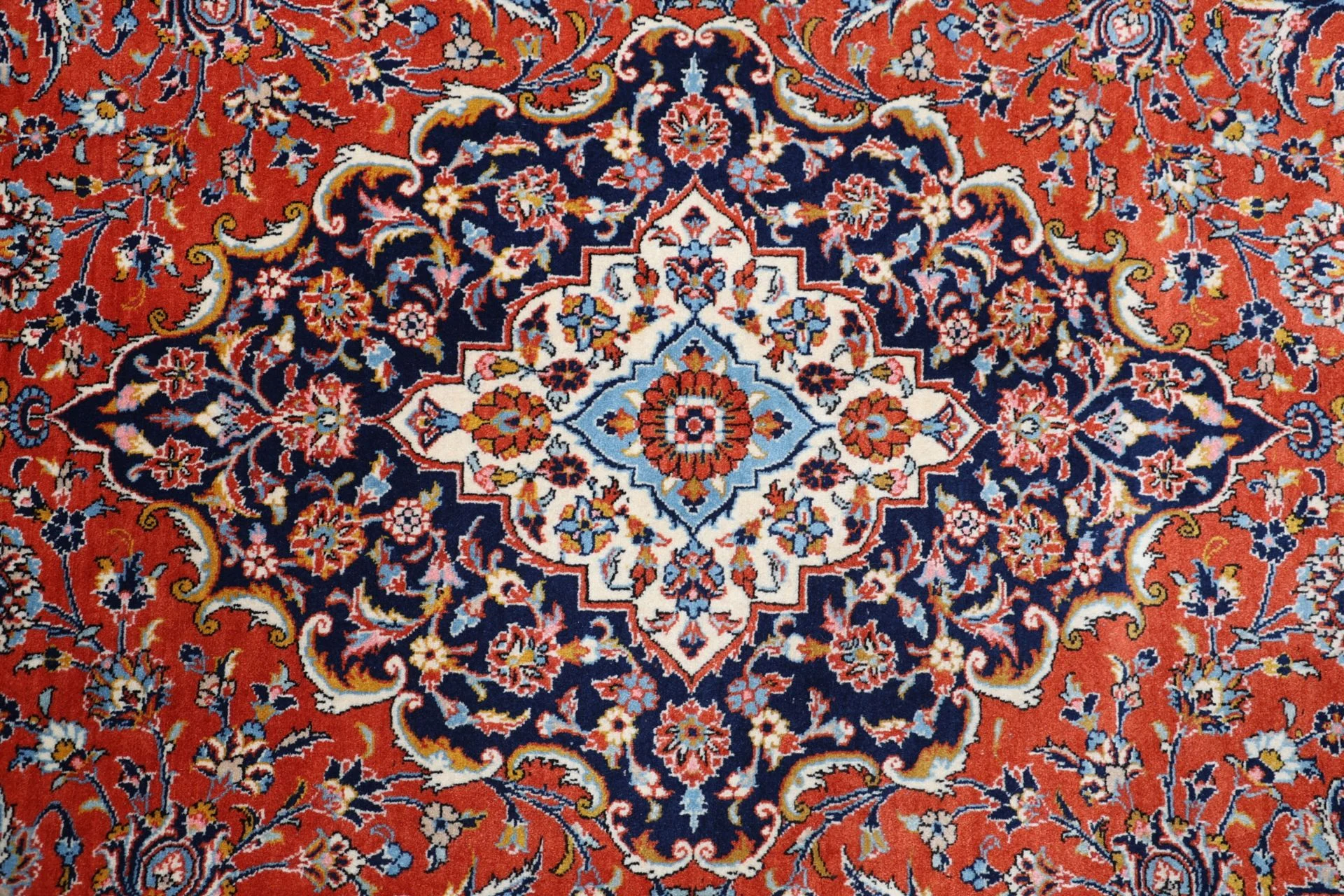 Wool Kashan Persian Rug 200 × 310 cm, hand-knotted - Image 9