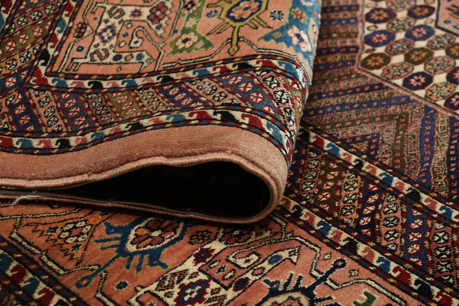 Wool Qashqai Persian Rug 205 × 300 cm, hand-knotted - Image 10