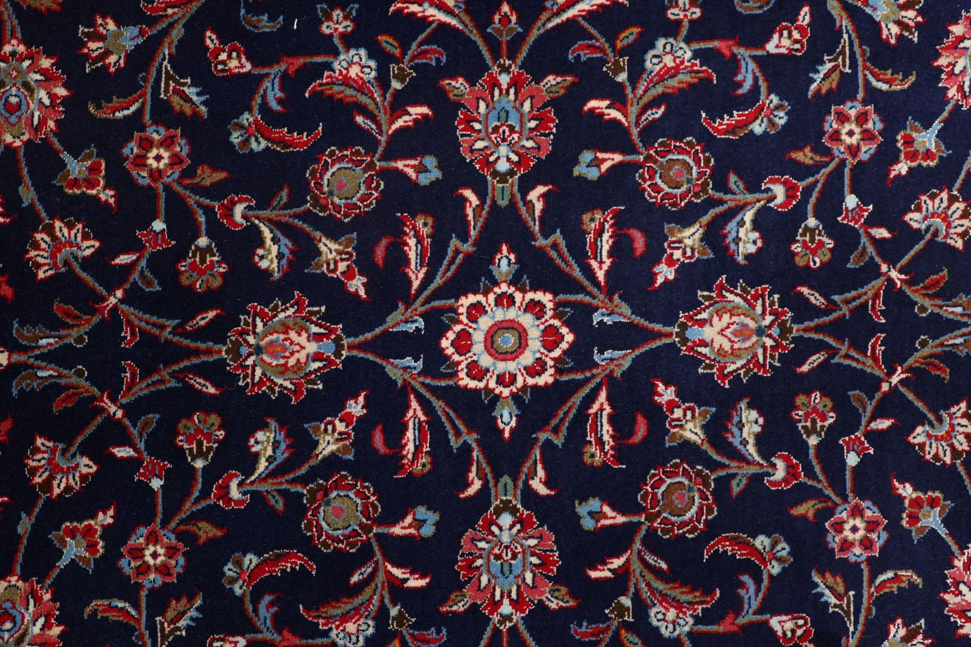 Kashan Persian Rug 248 × 350 cm in Wool, hand-knotted - Image 9
