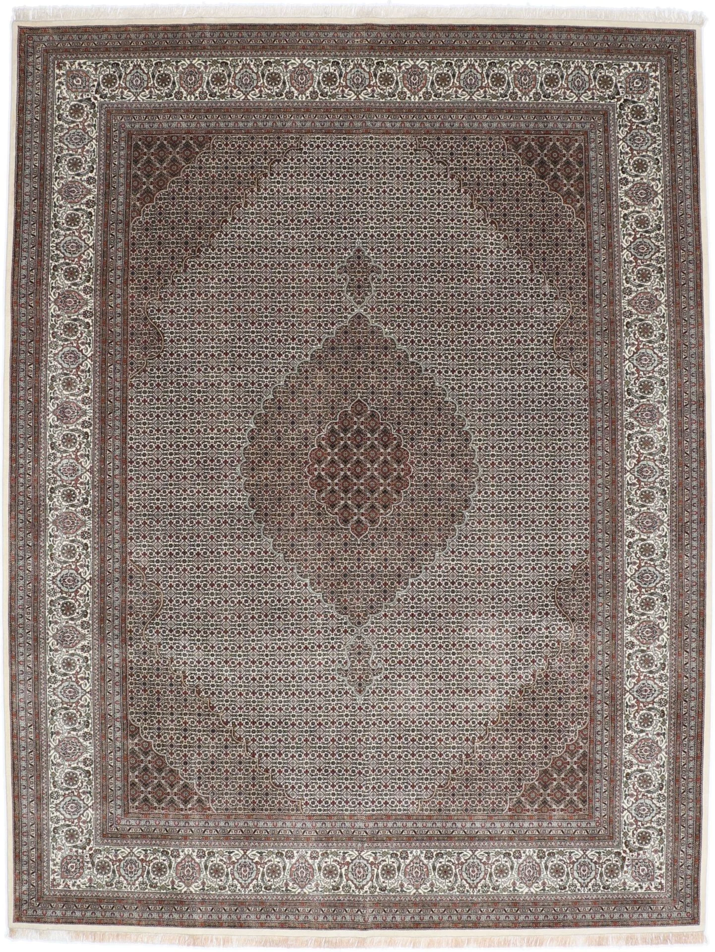 Tabriz Indian Rug 299 × 391 cm in Wool, hand-knotted