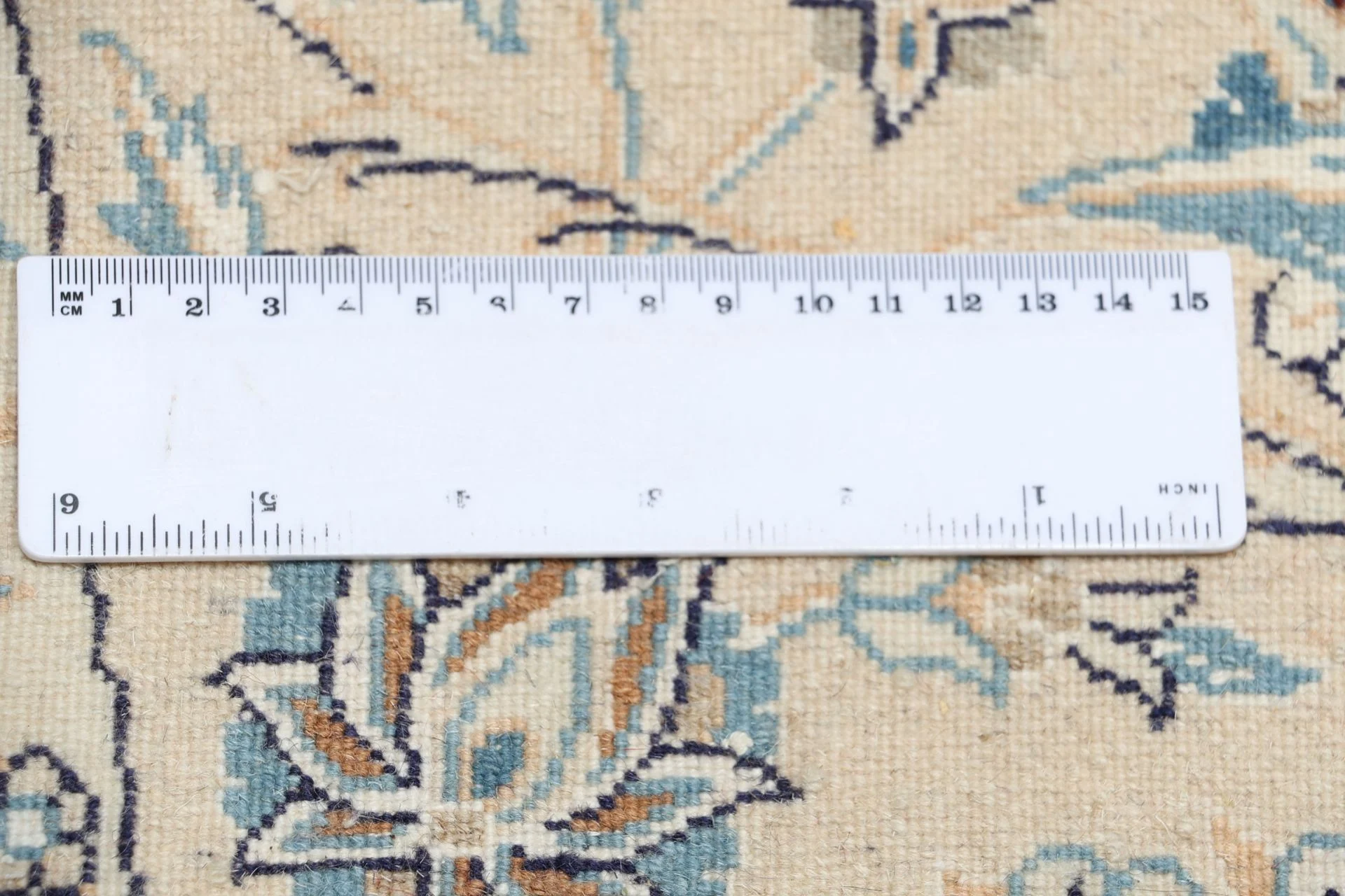 Wool Nain Persian Rug 250 × 250 cm, hand-knotted - Image 11