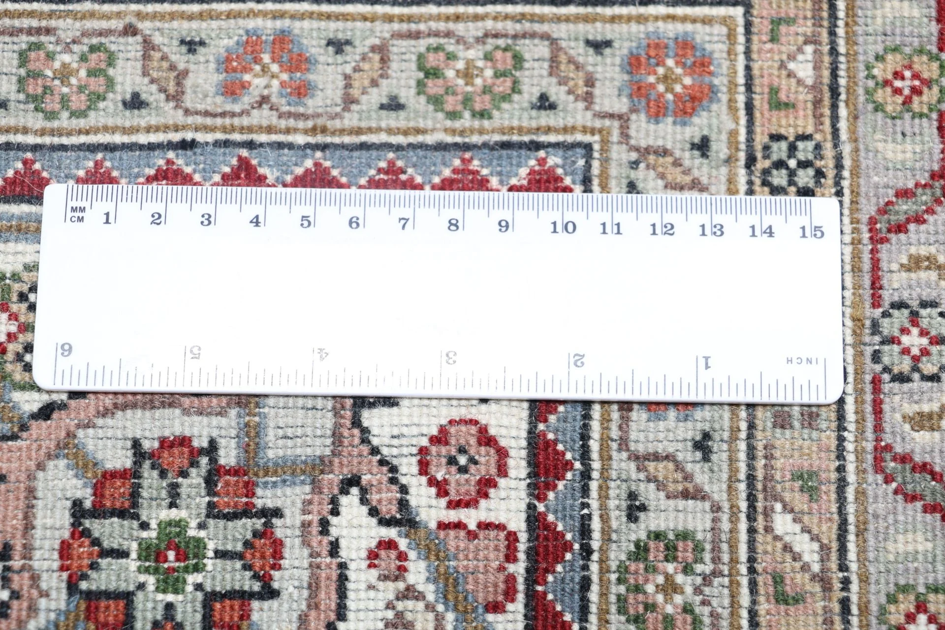 Tabriz Indian Rug 253 × 348 cm in Wool, hand-knotted - Image 11