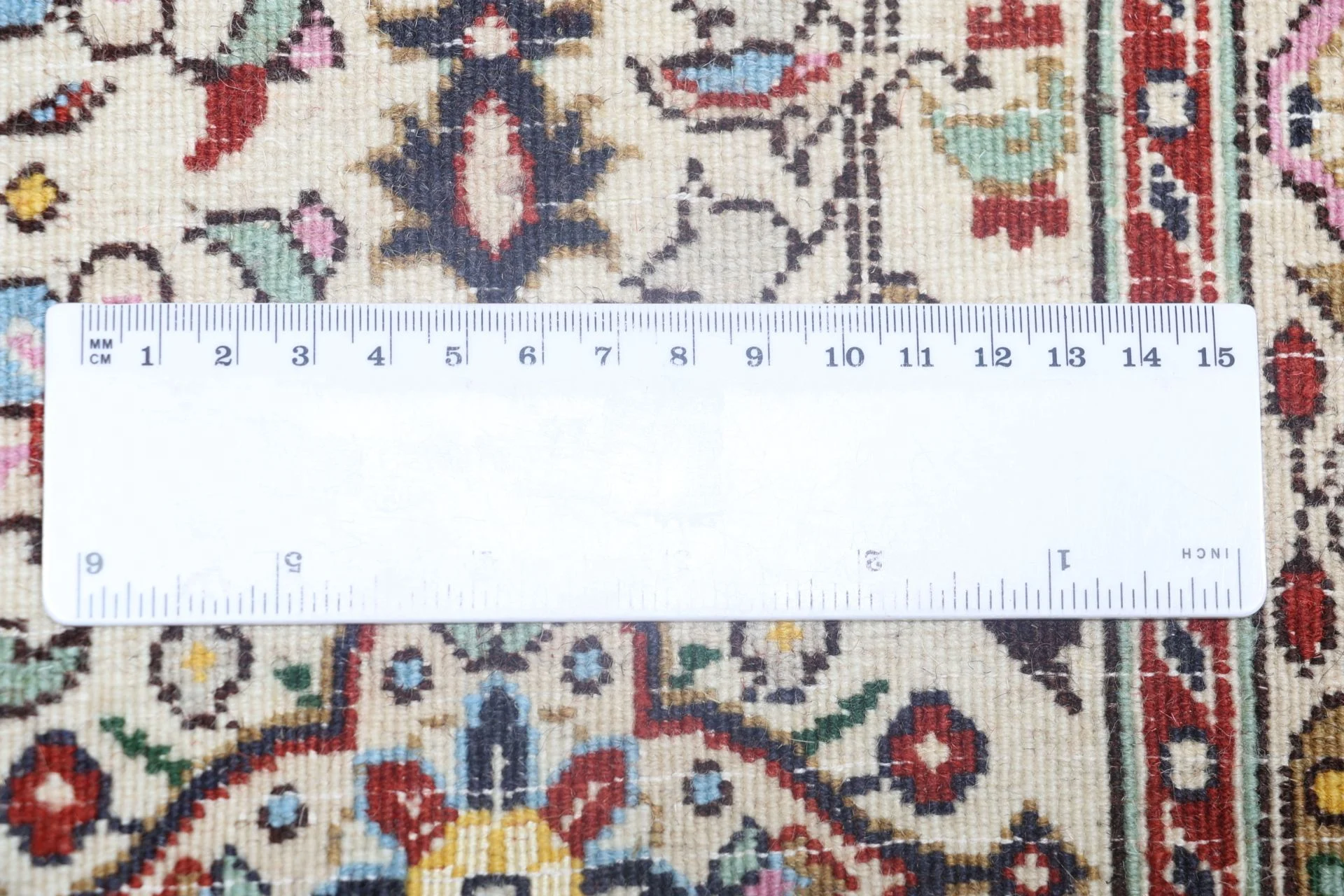 Moud Persian Rug 195 × 305 cm in Wool, hand-knotted - Image 11