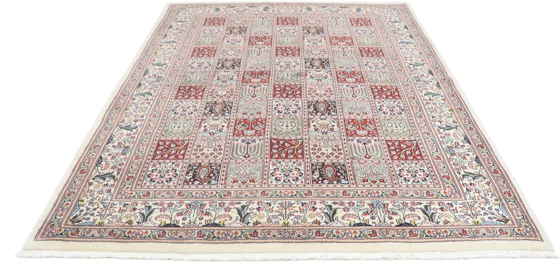 Alternative view of Moud Persian Rug 175 × 238 cm in Wool, hand-knotted